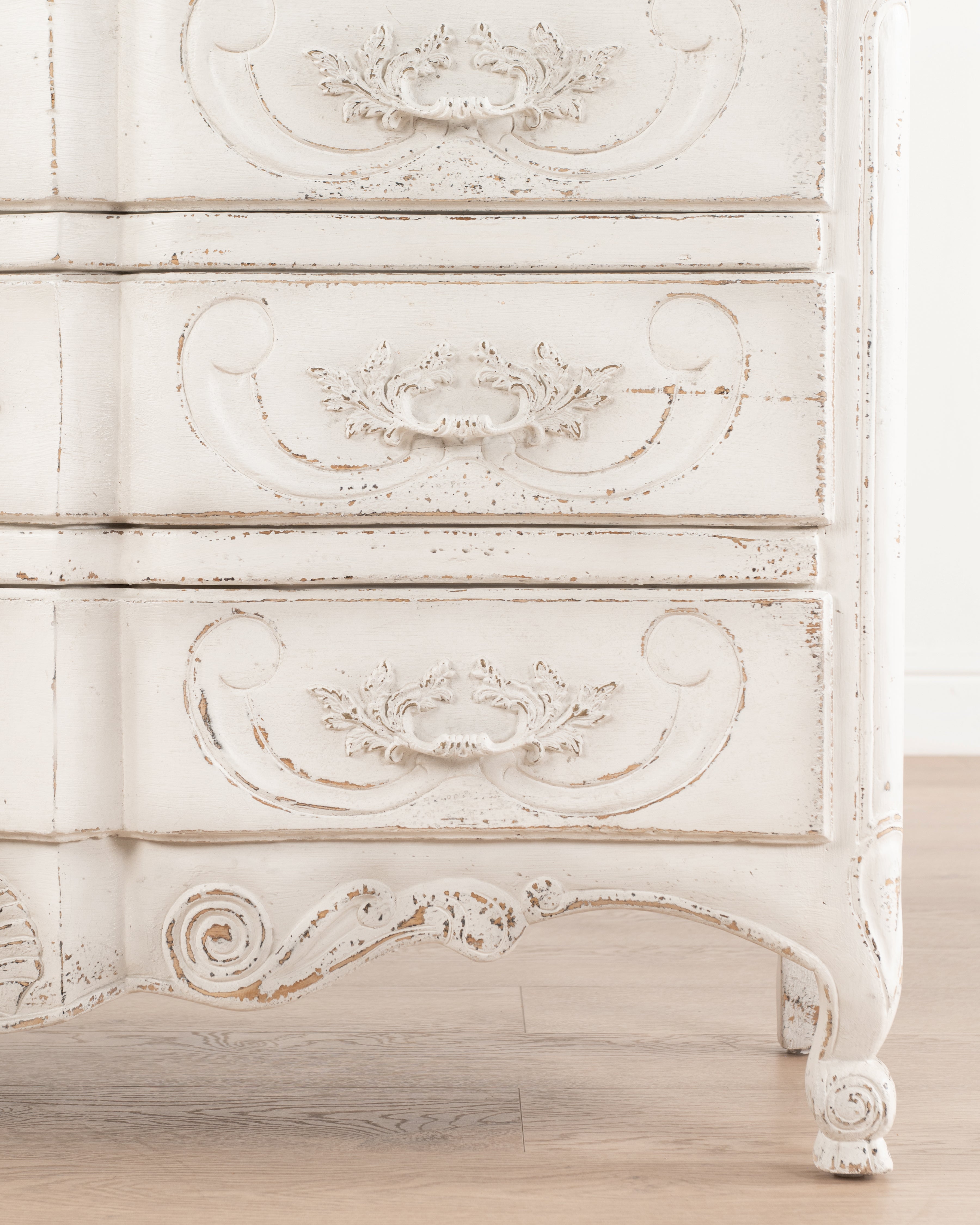 Guirlande Chest Of Drawers