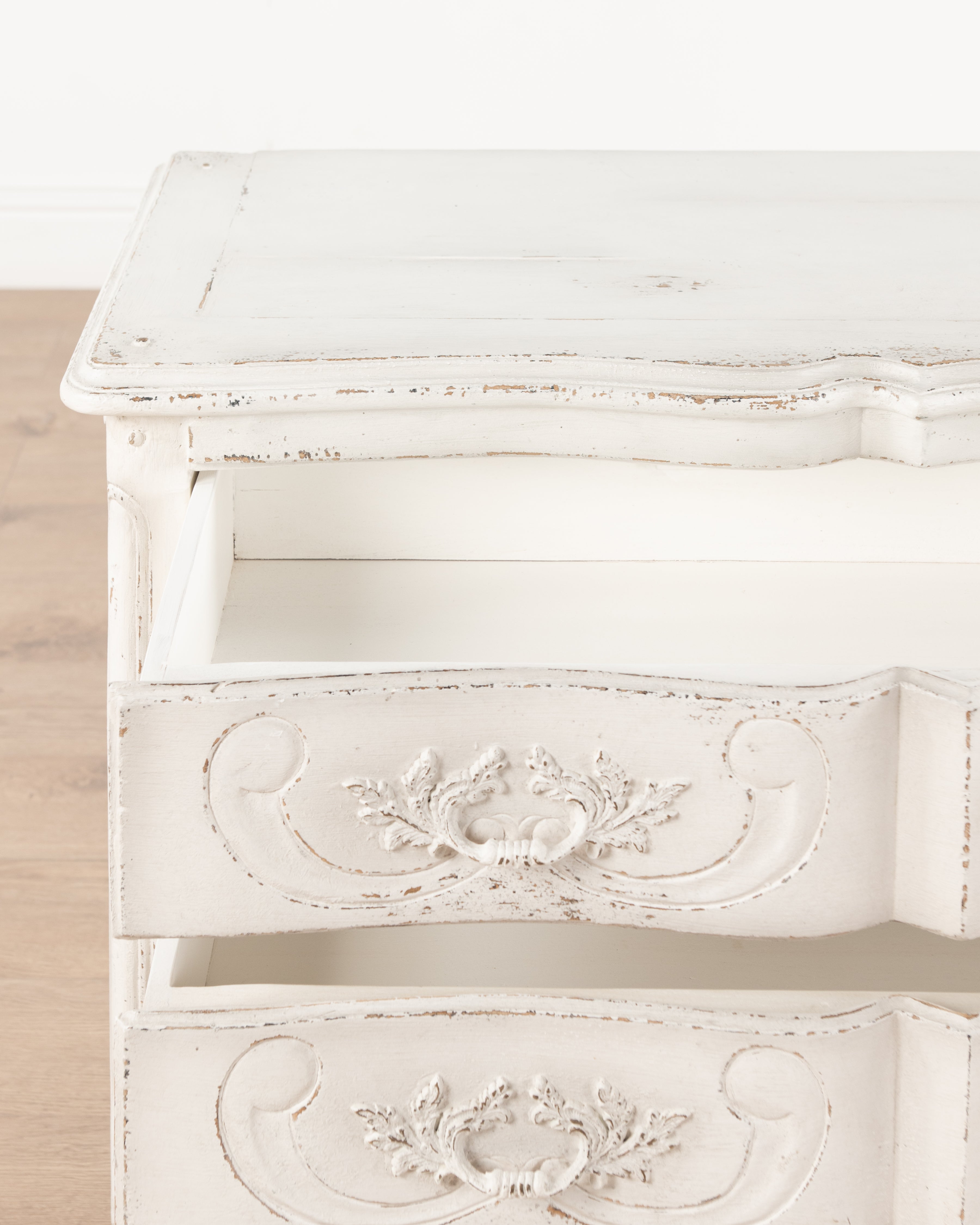 Guirlande Chest Of Drawers