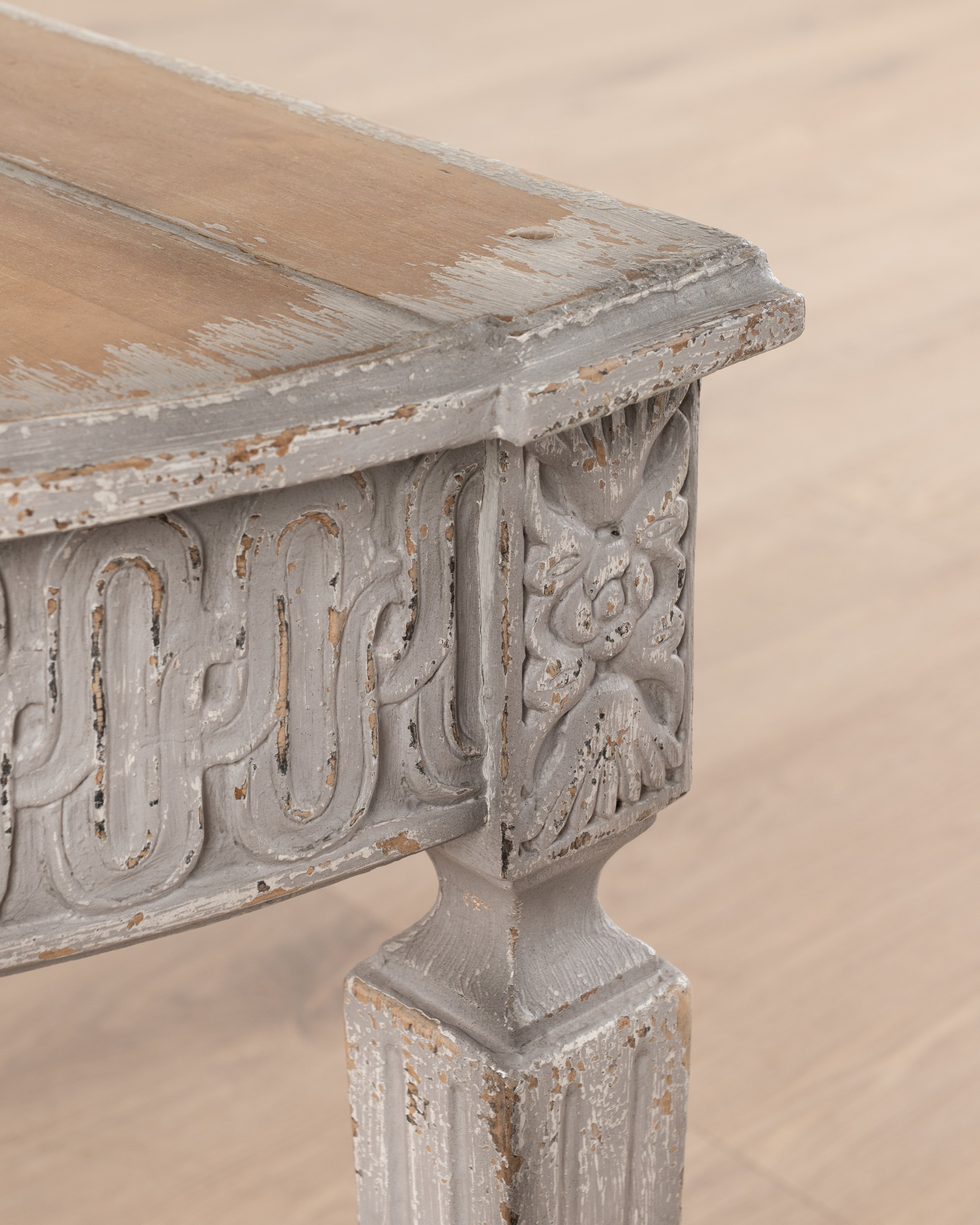 Alice Console Table