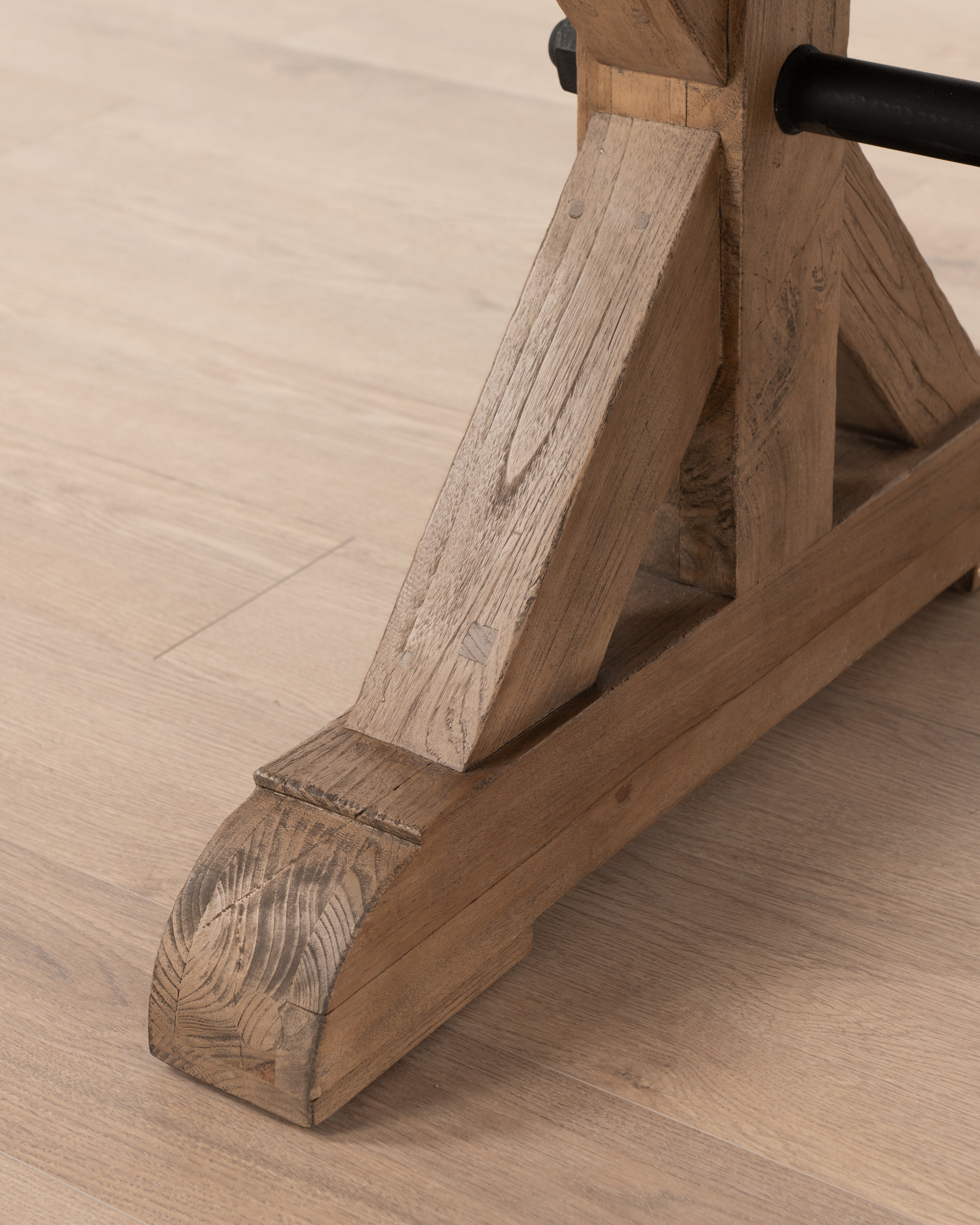 Achille 6-Seater Dining Table
