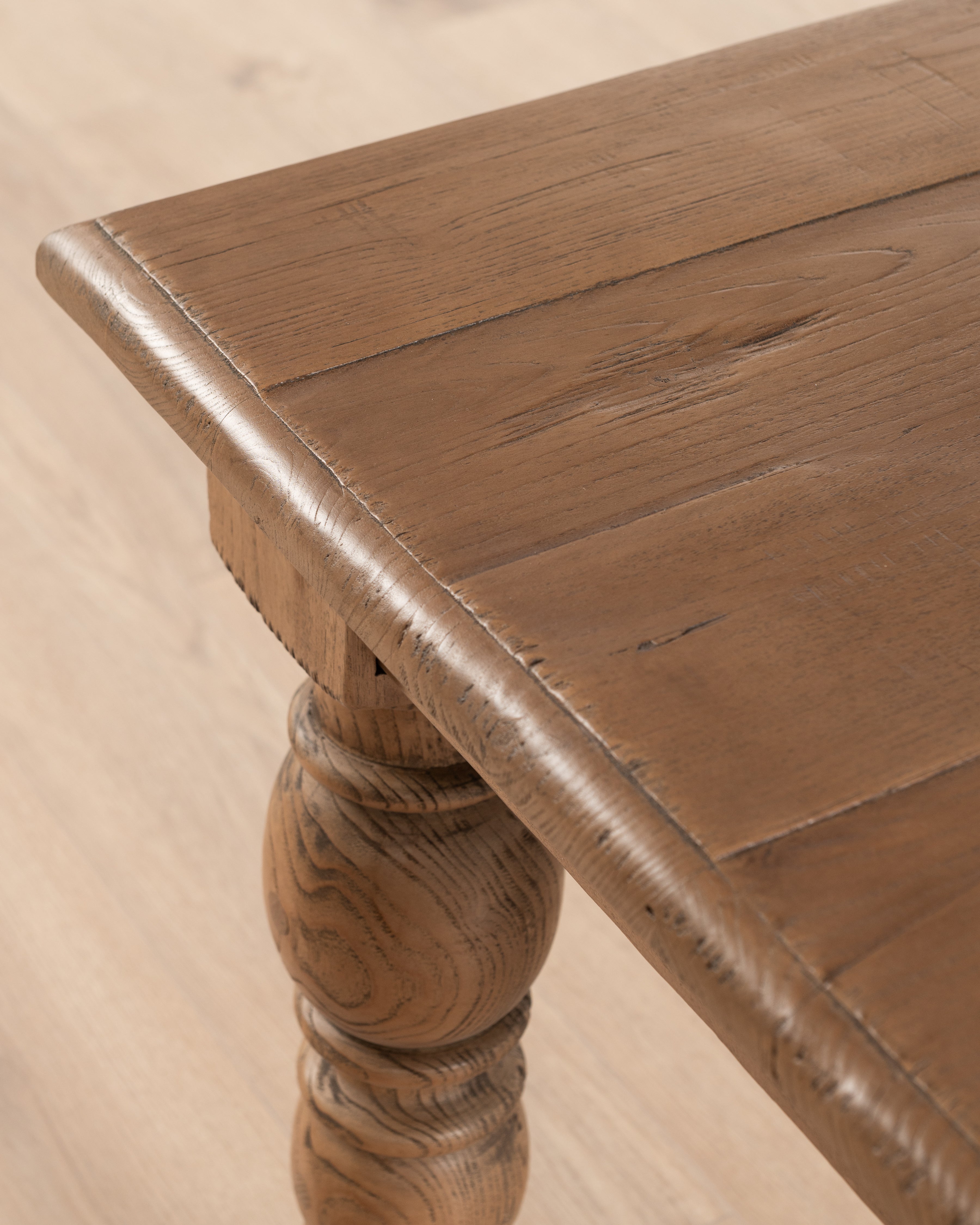 Absalon 6-Seater Dining Table