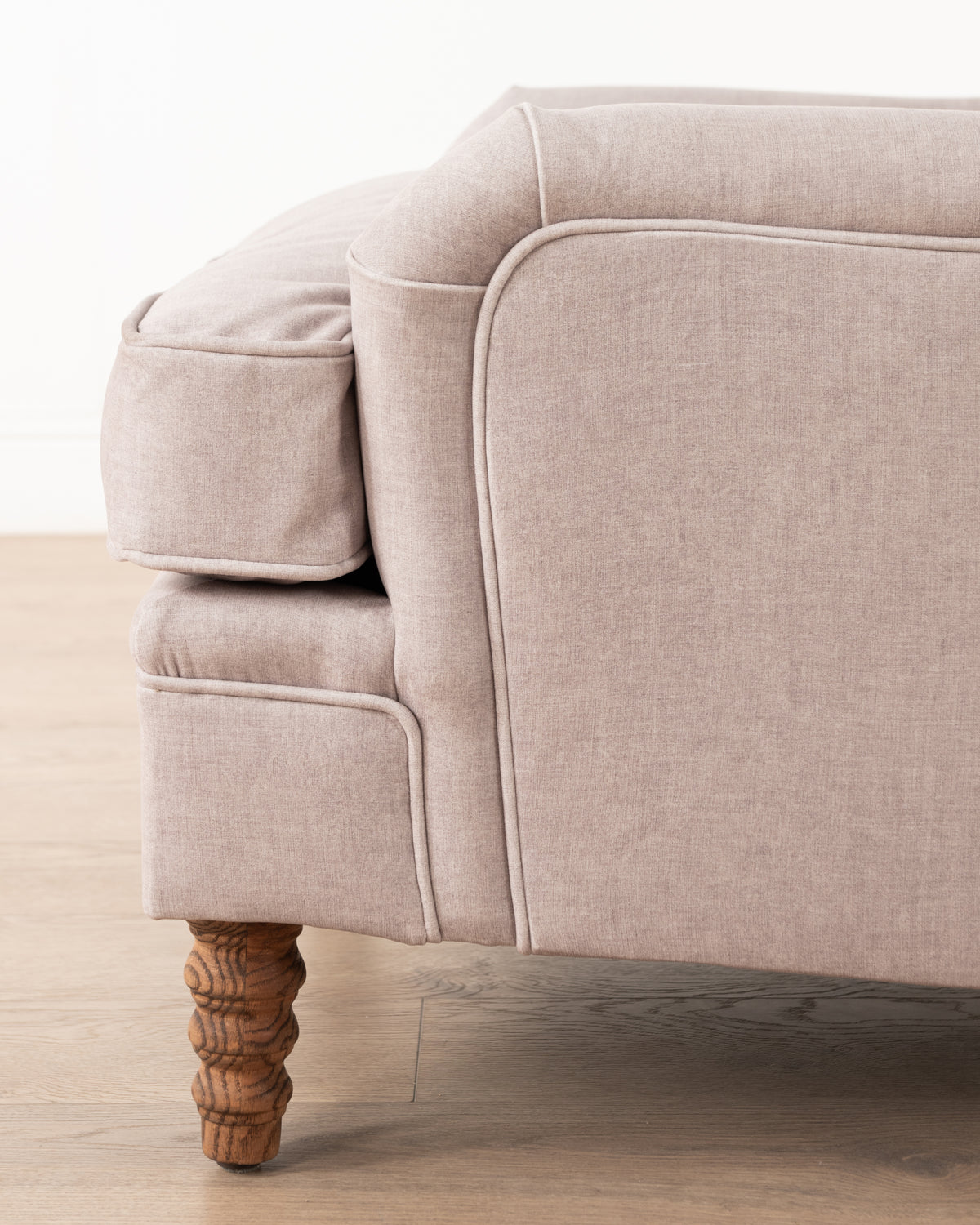 Chelsea Chair | Griffen