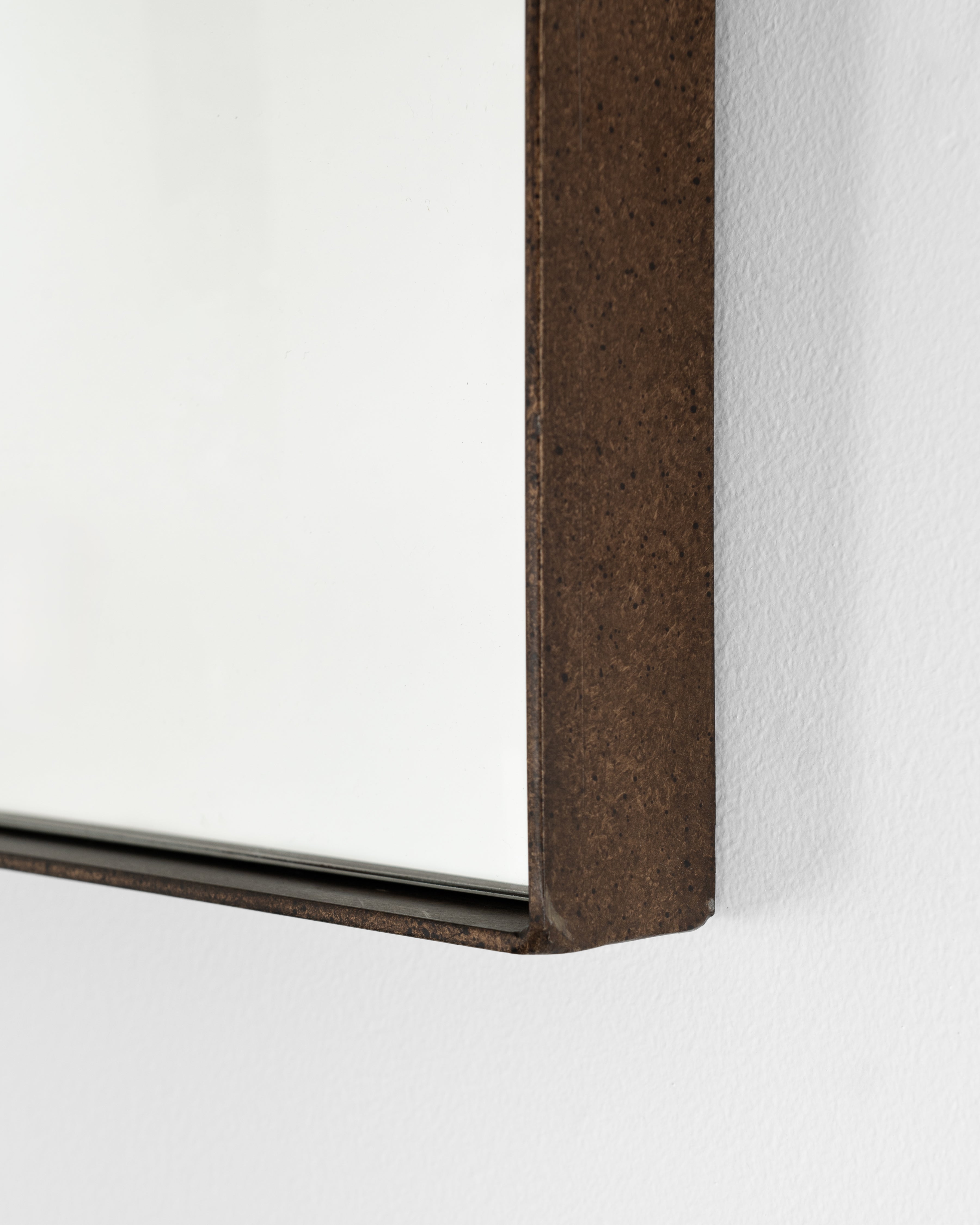 Grandeur Mirror