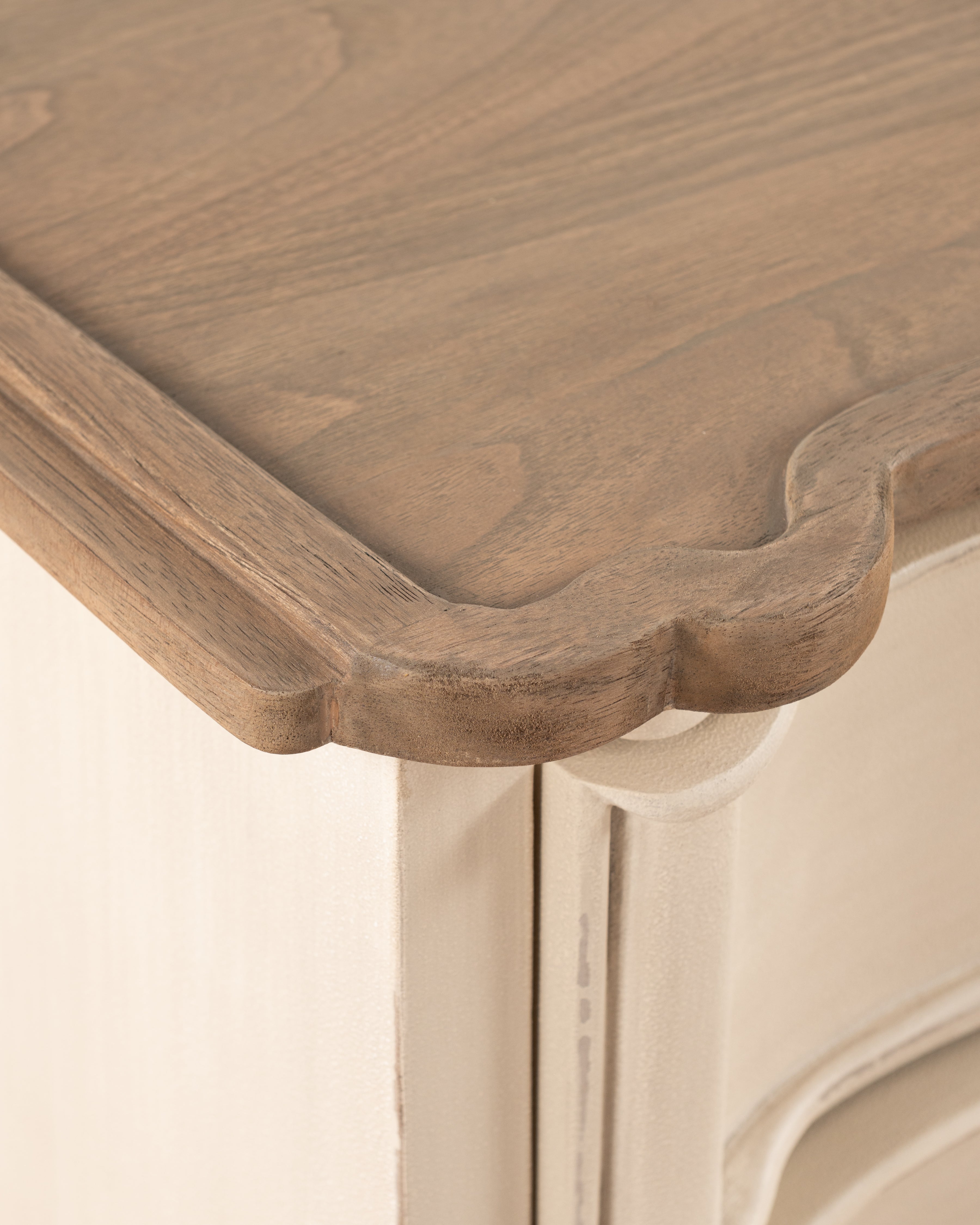 Napoleon Chest | White