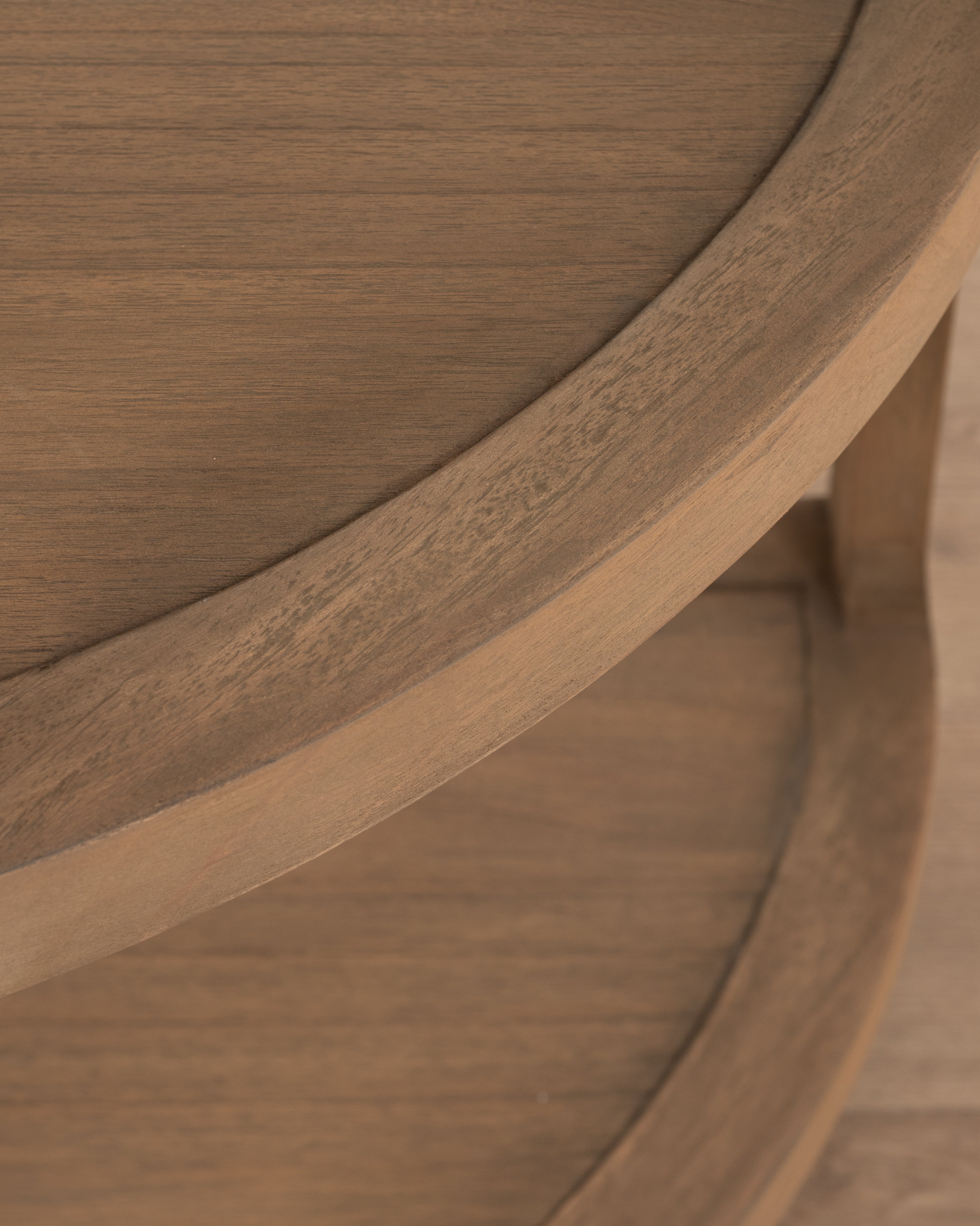Lucca display shelf