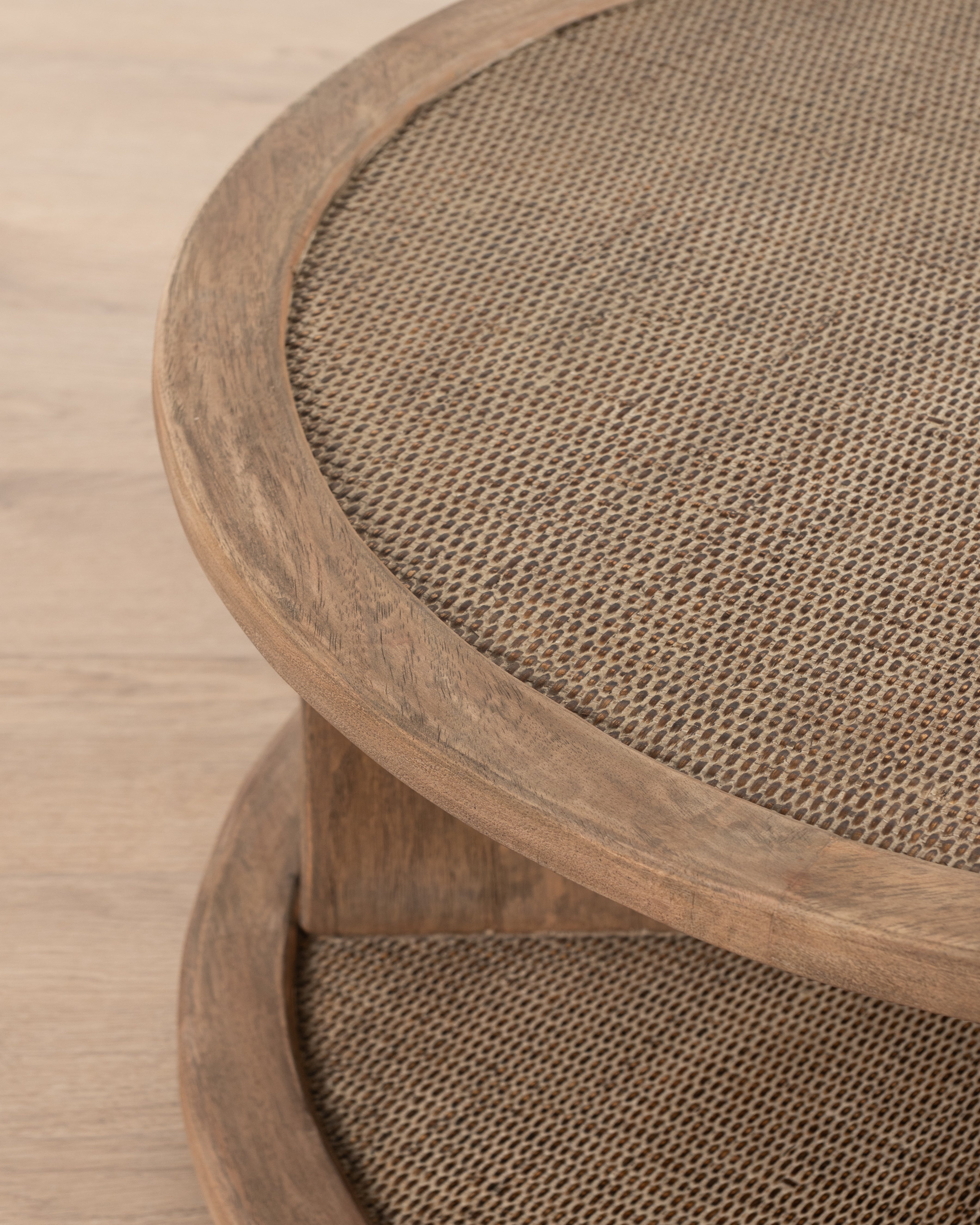 Palm round coffee table