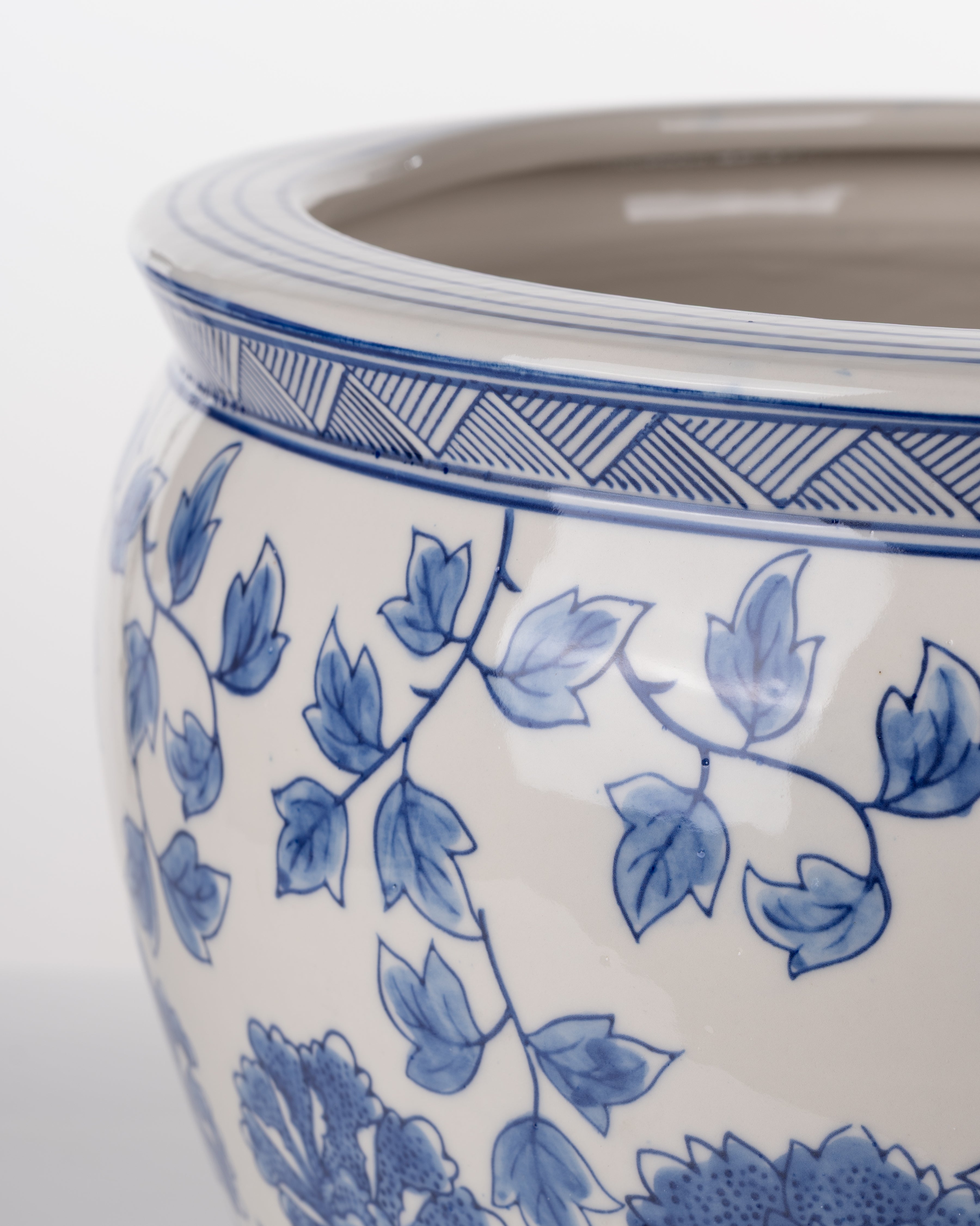Peony Crest Planter
