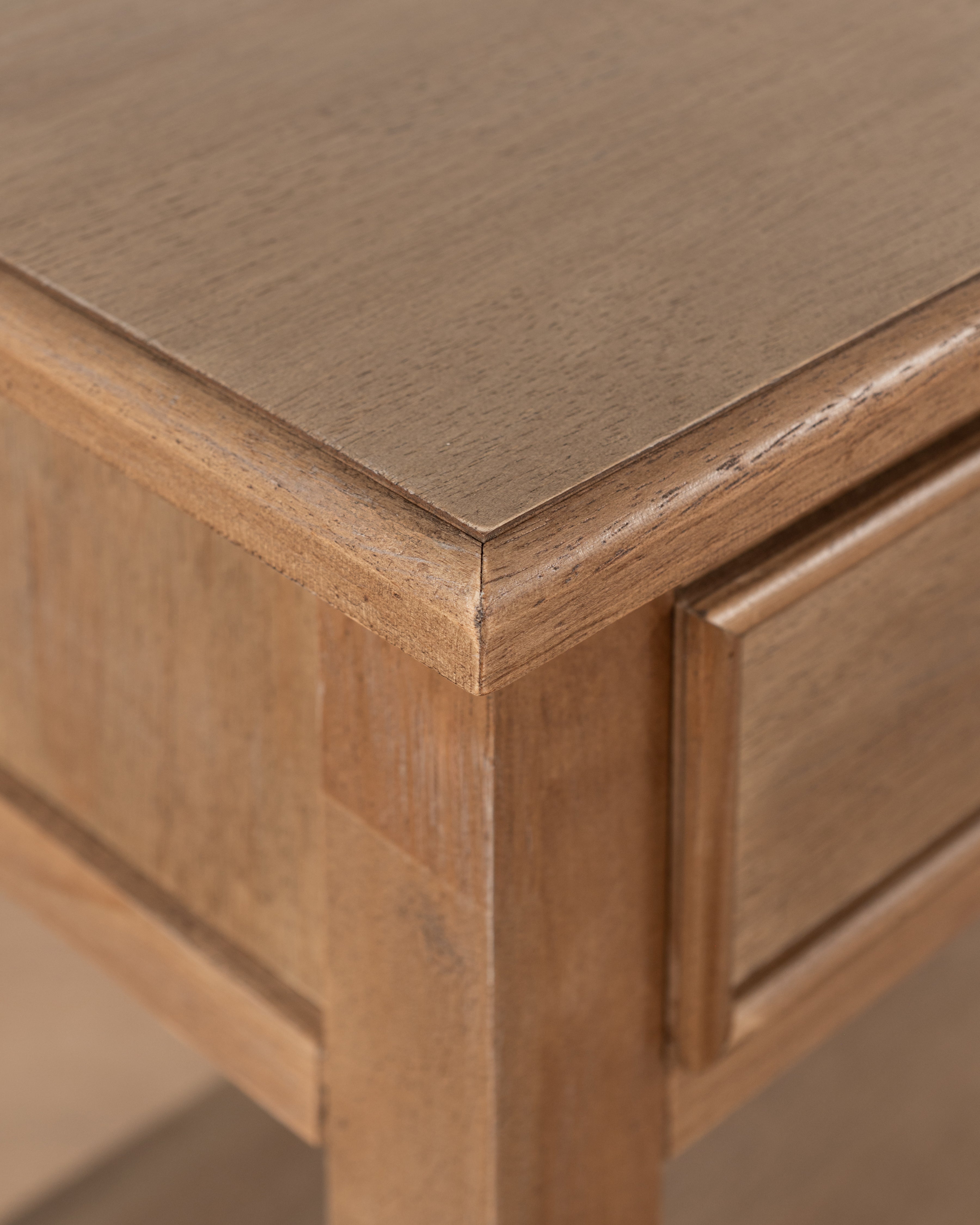 Karusa Bedside Table | 1 Drawer