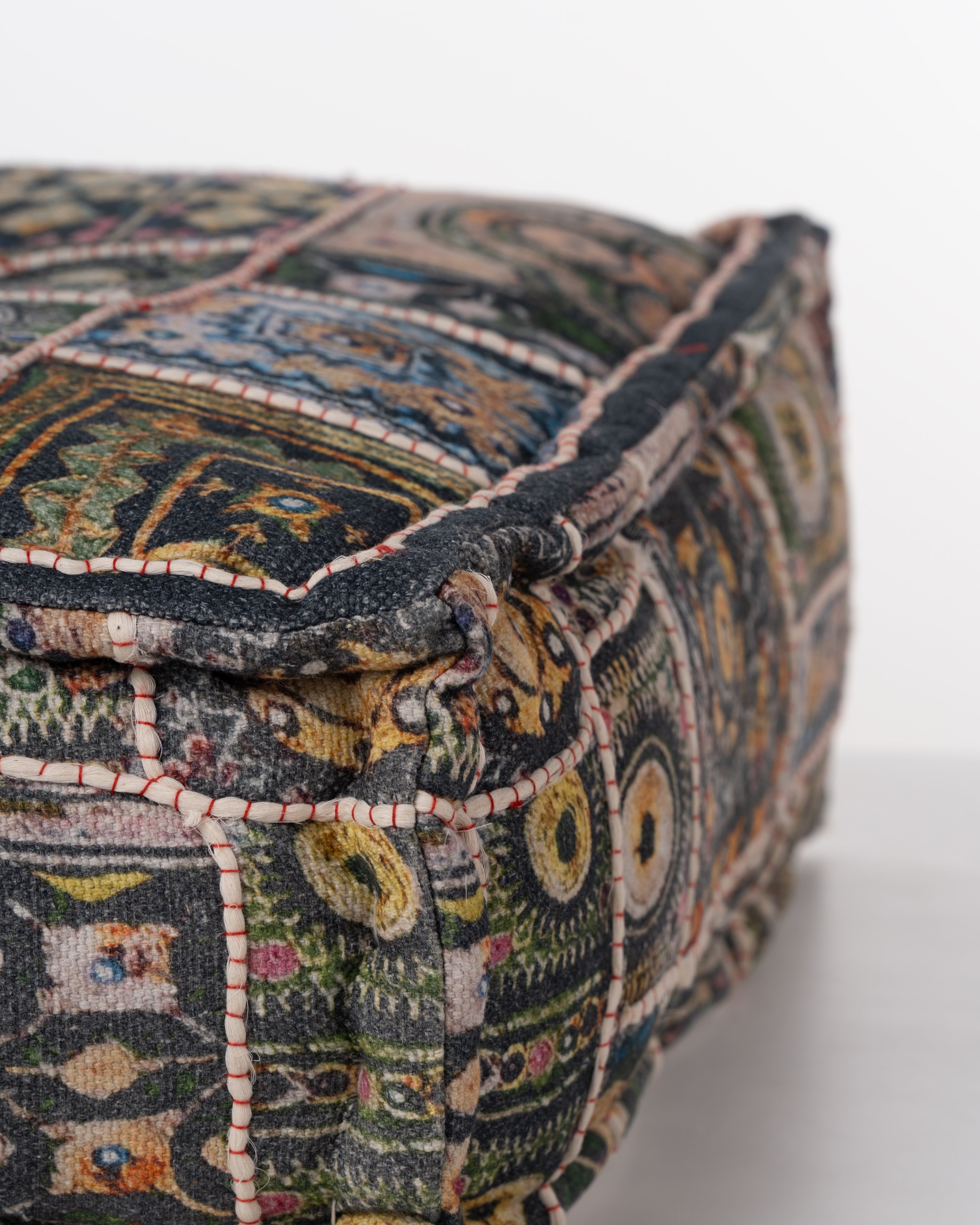 Naksha Kiara Pouffe