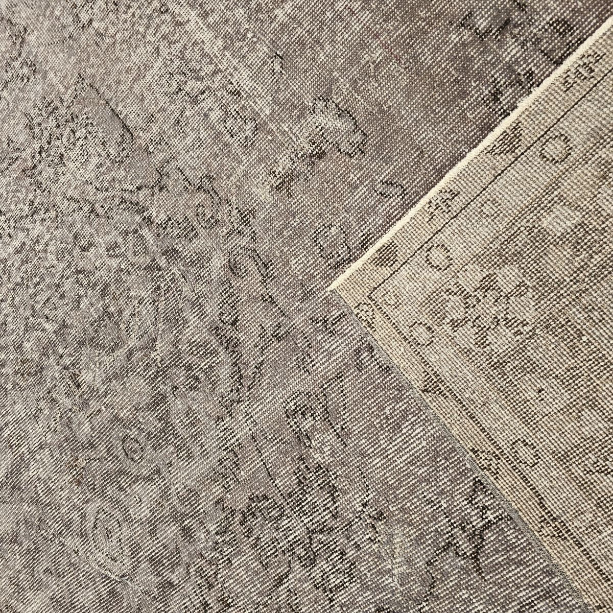 Anka Serra Turkish Rug (2.72m x 1.76m)