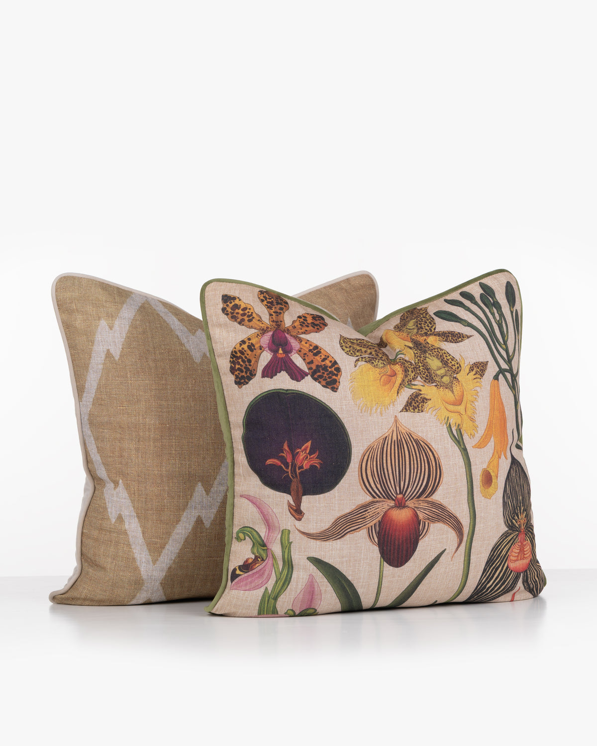 Iris Cushion
