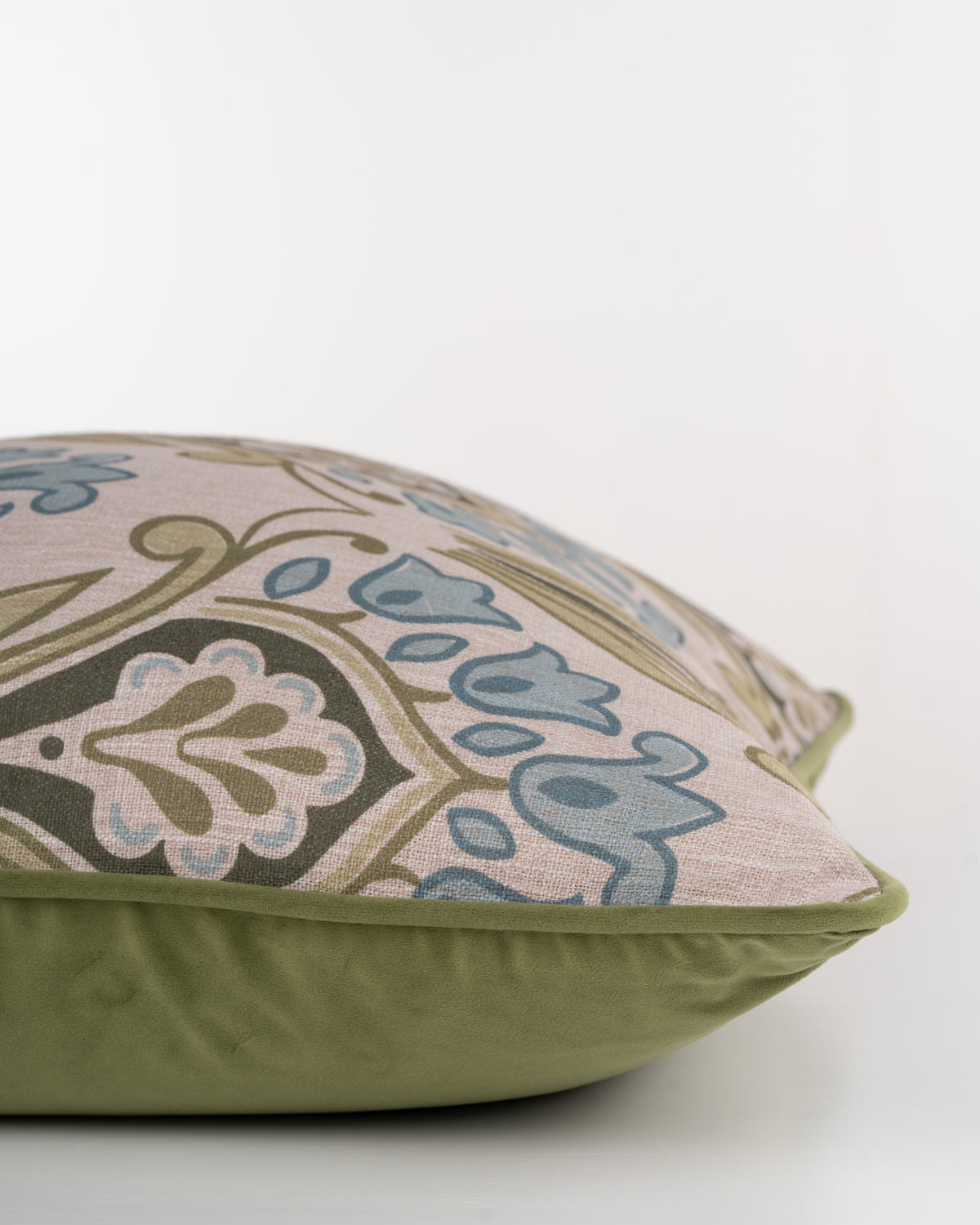 Tulip Cushion