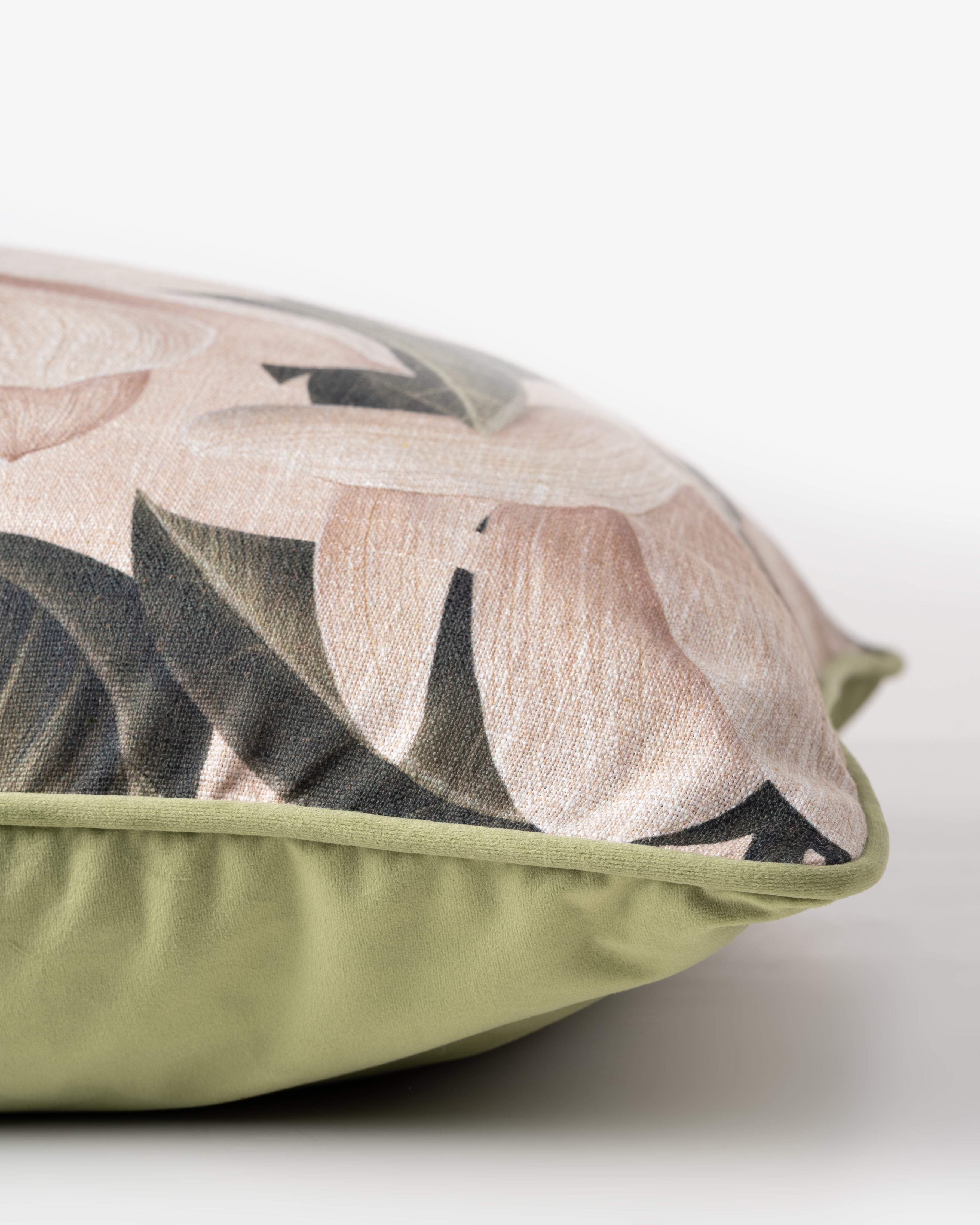 Blossoming Magnolia Cushion