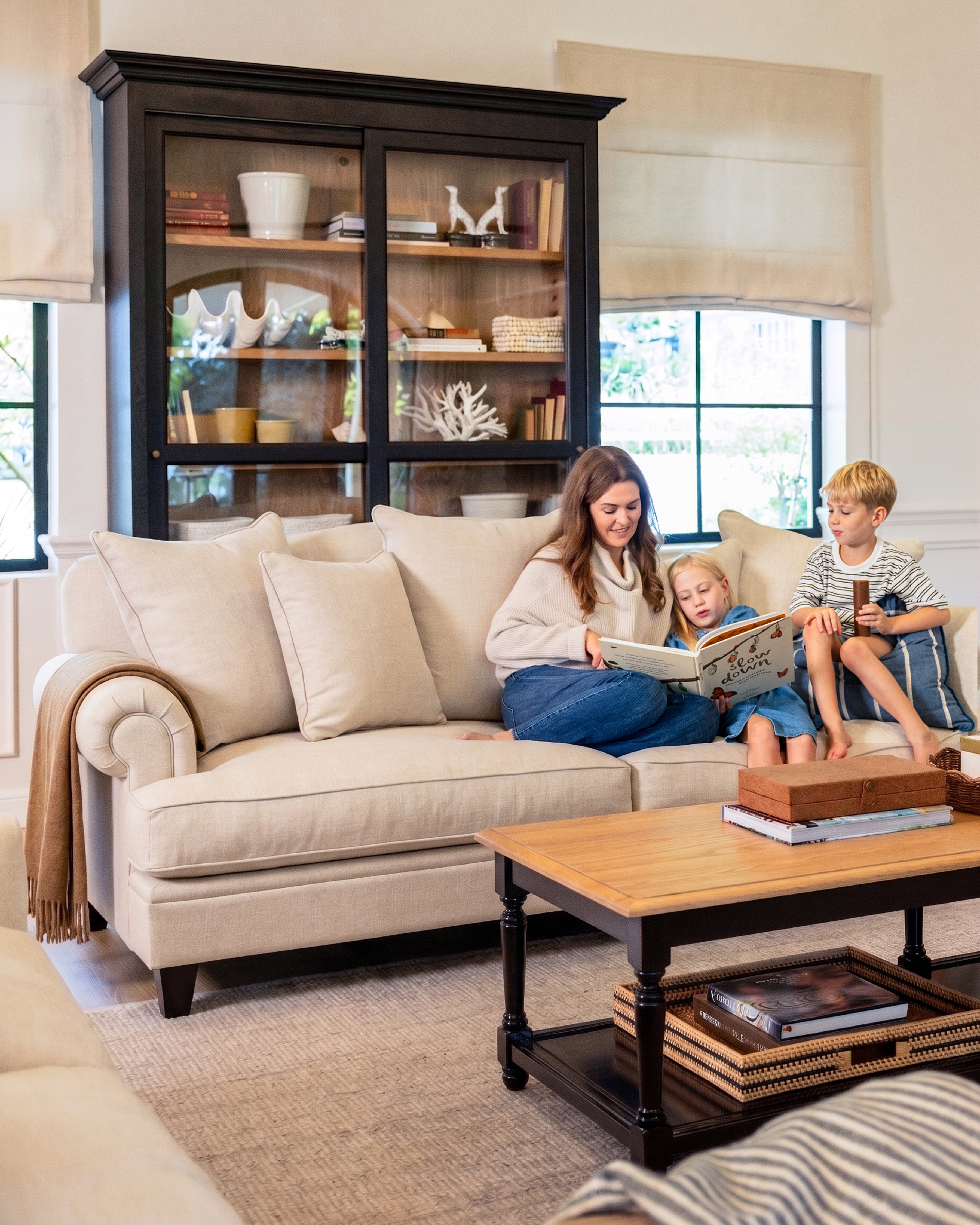 Lucerne 4-Seater Signature Sofa | Linen
