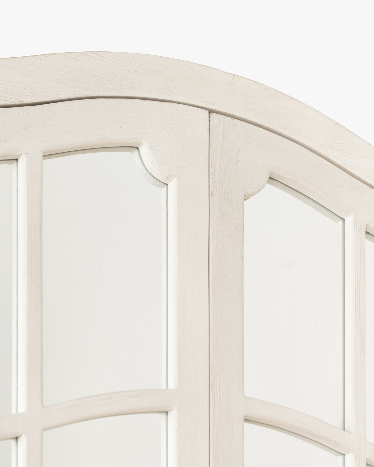Avallon Armoire