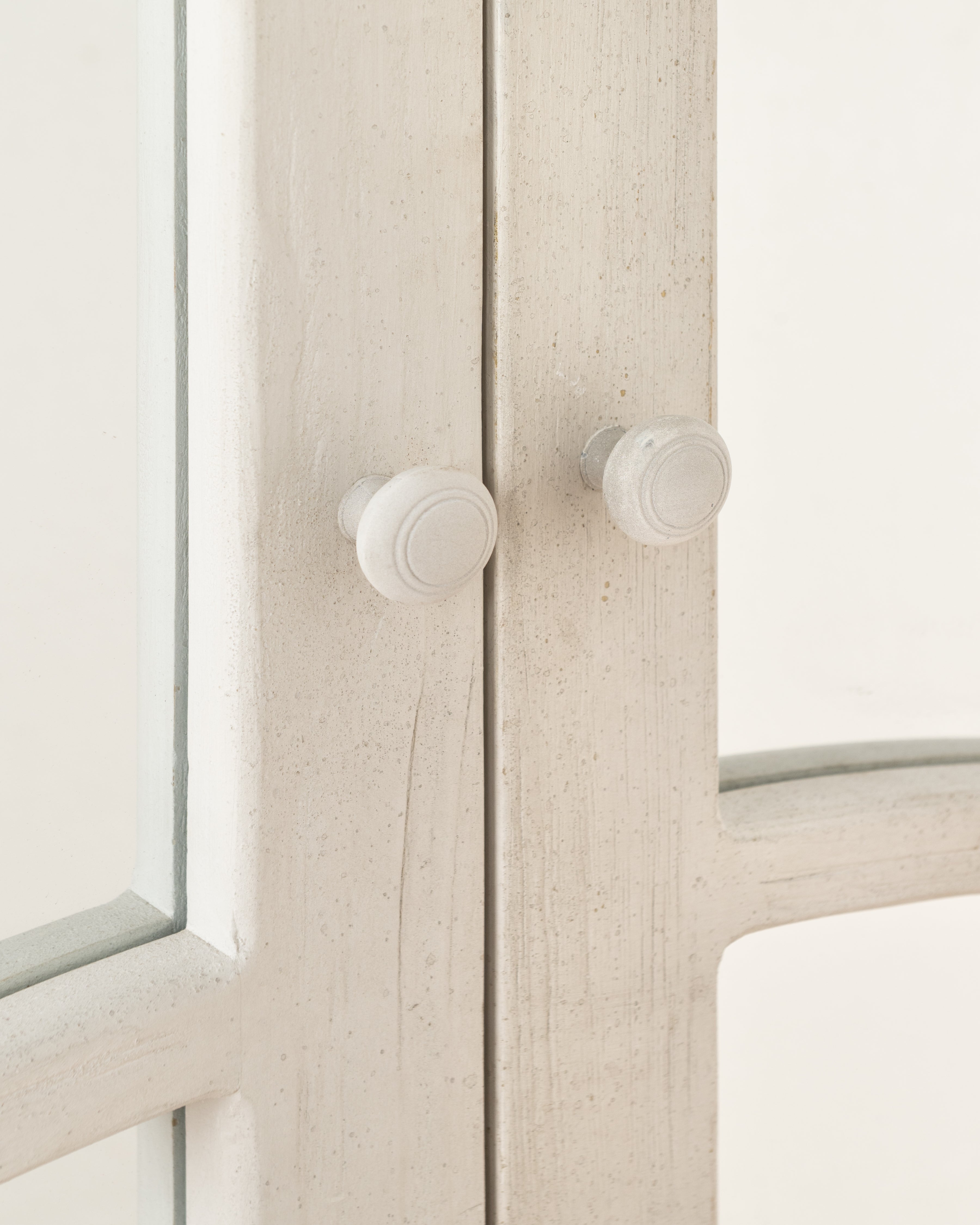 Avallon Armoire