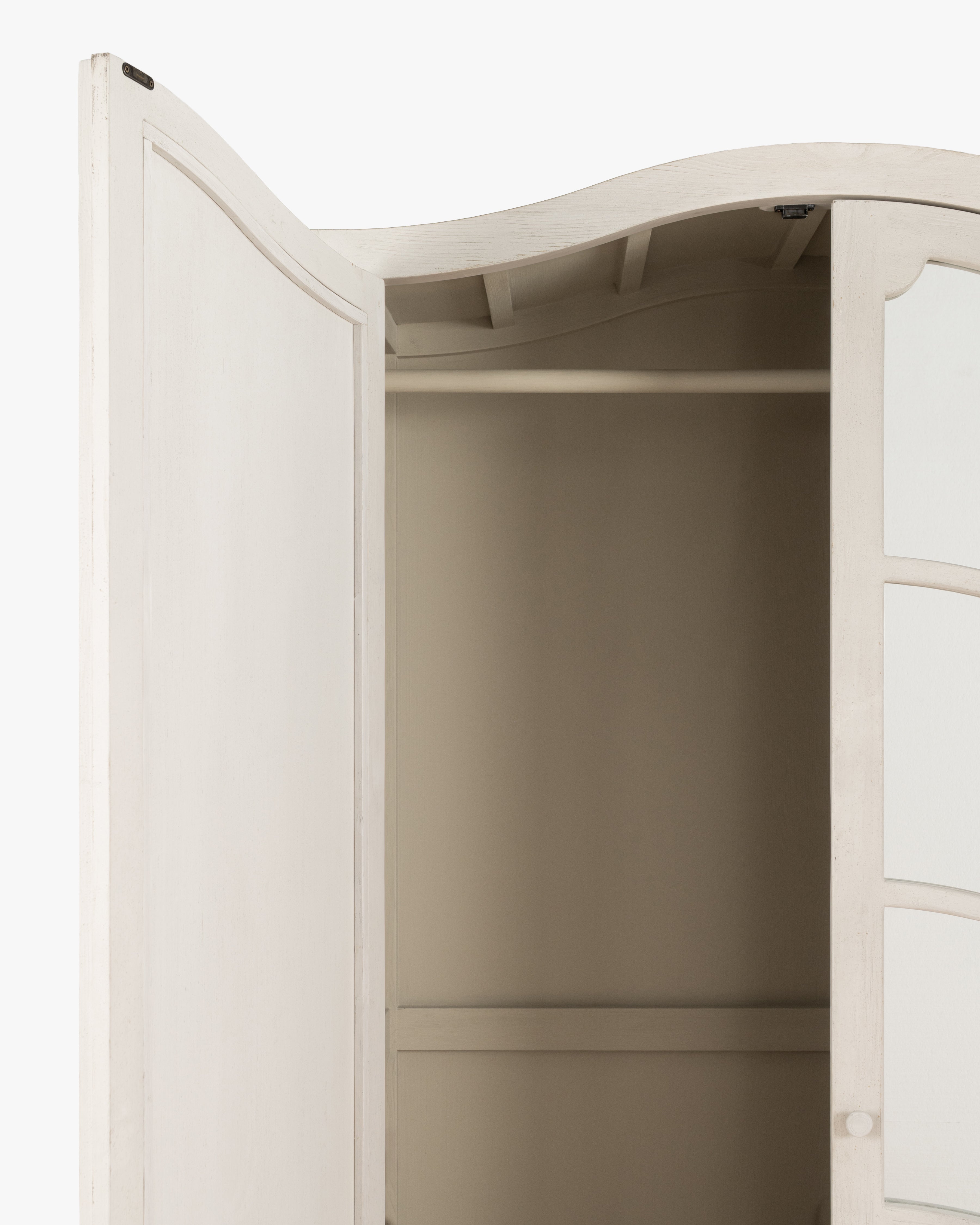Avallon Armoire