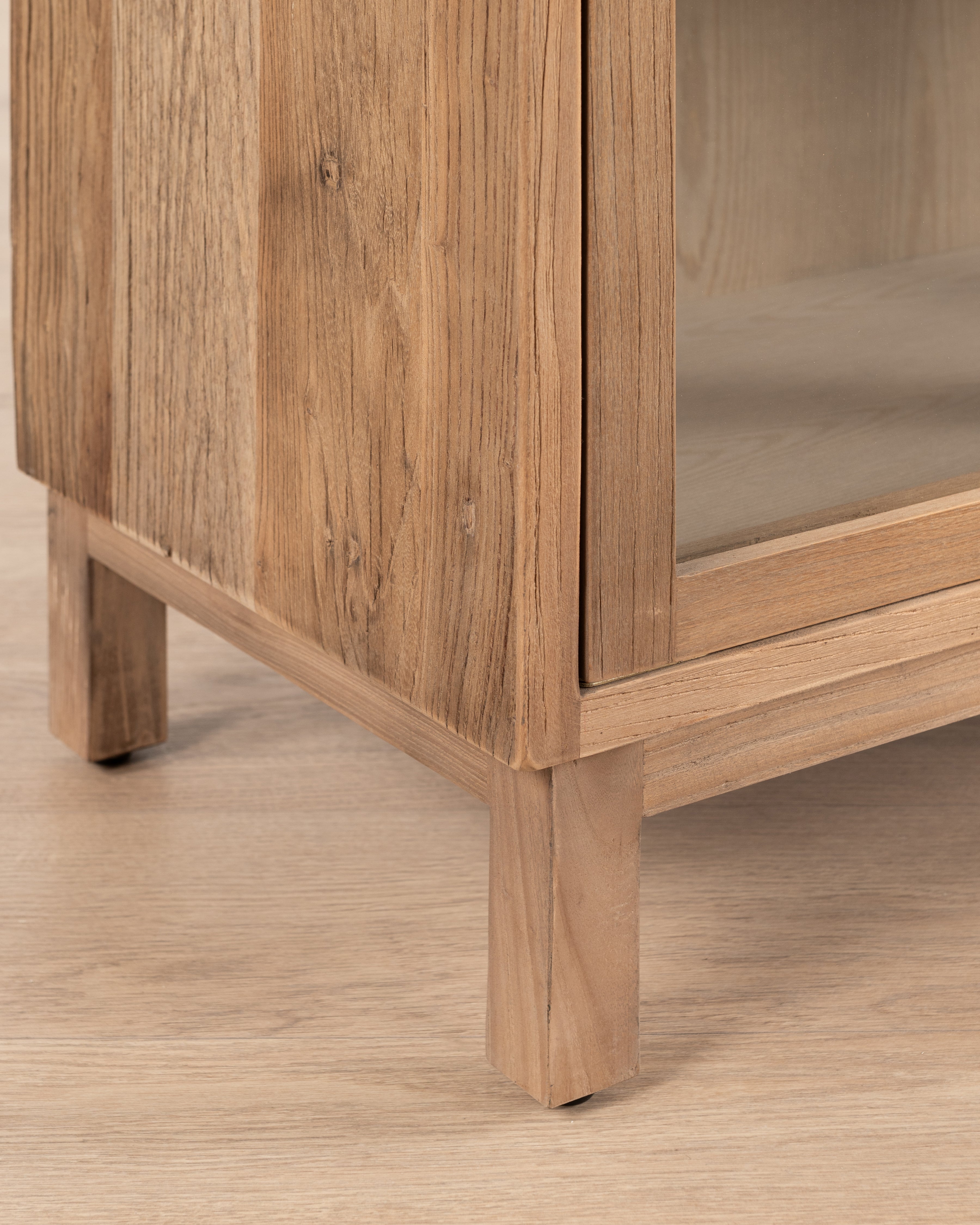 Savona Display cabinet