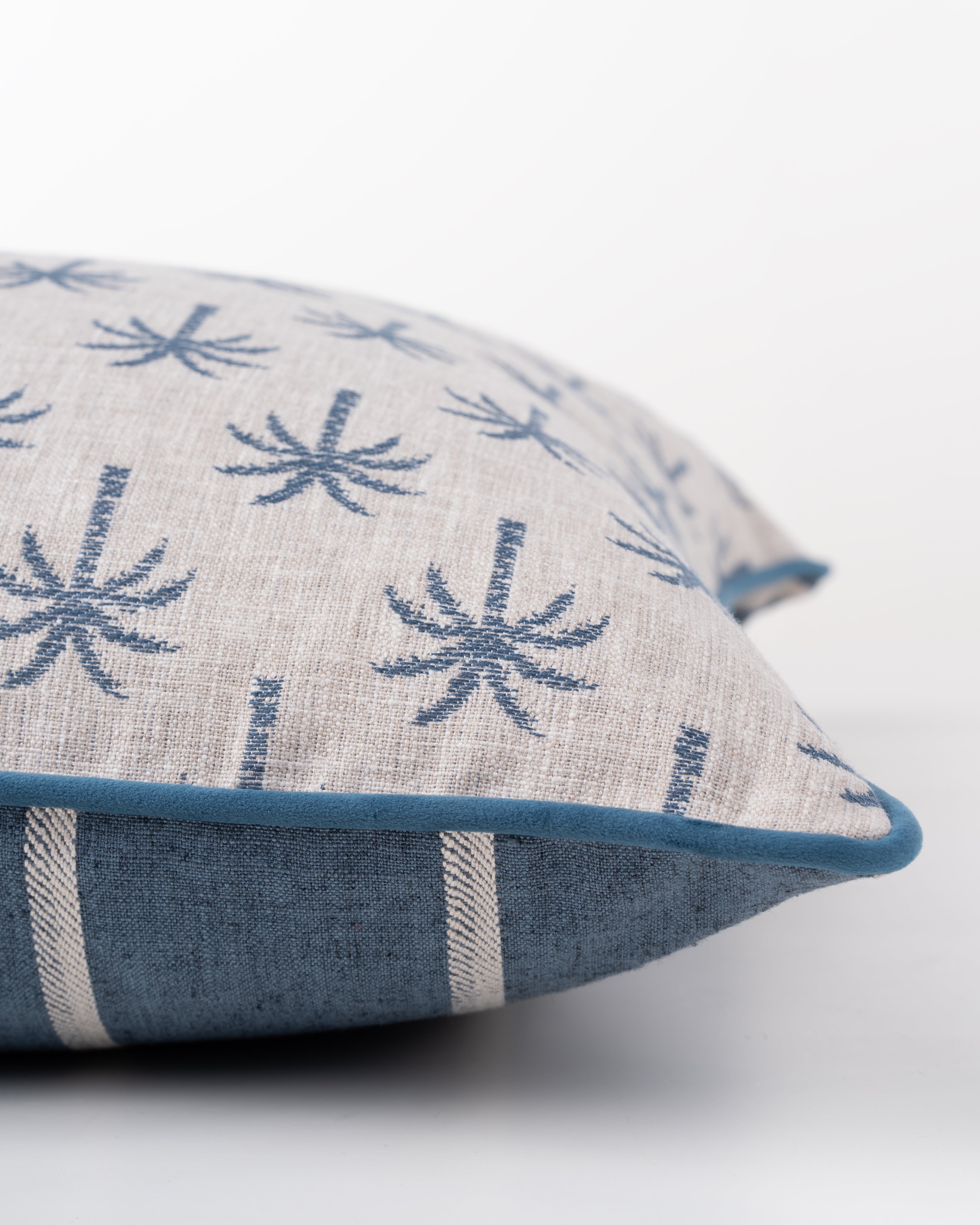 Palmera Lagoon Cushion