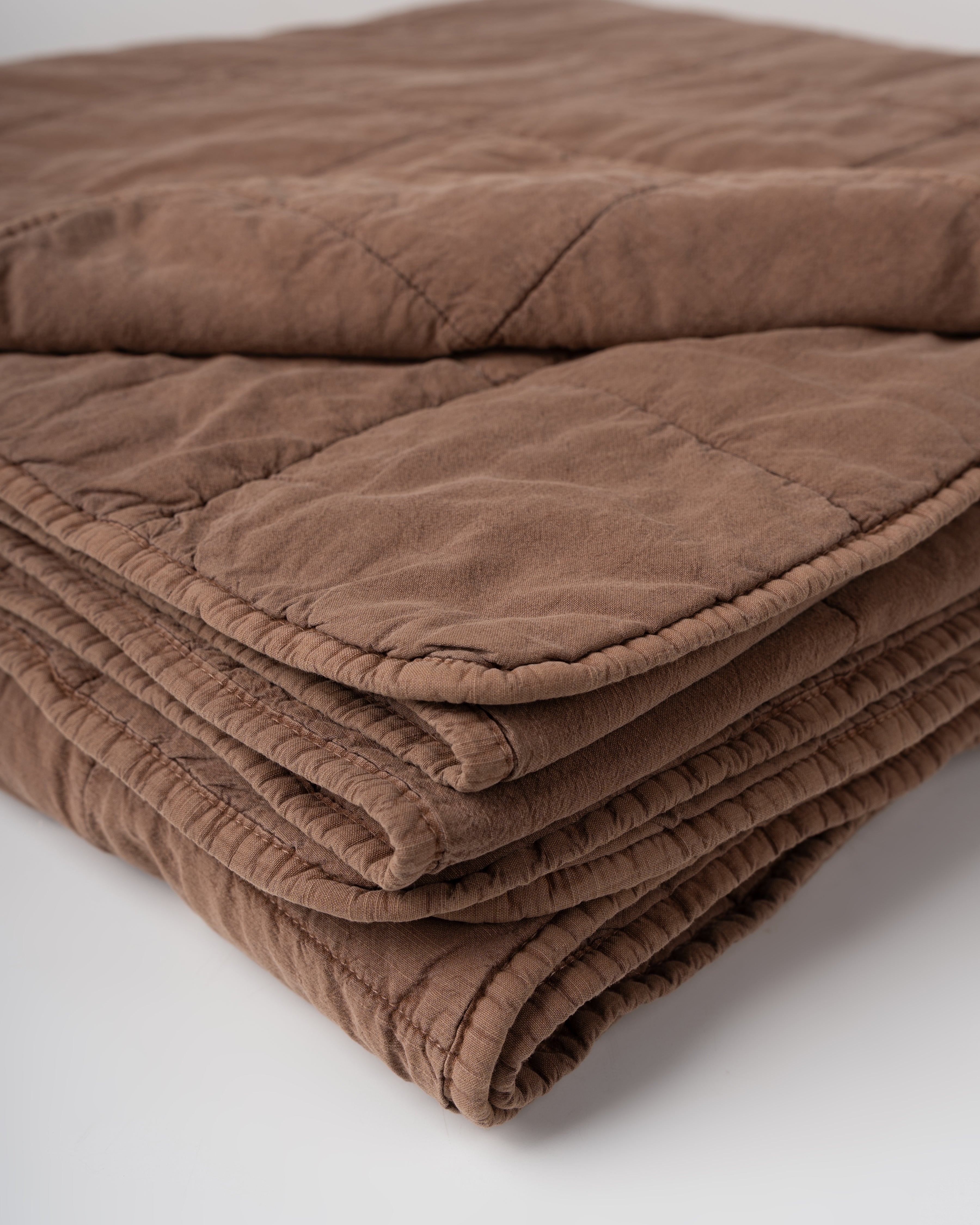 Grid Stitch Bamboo Quilt | Amber