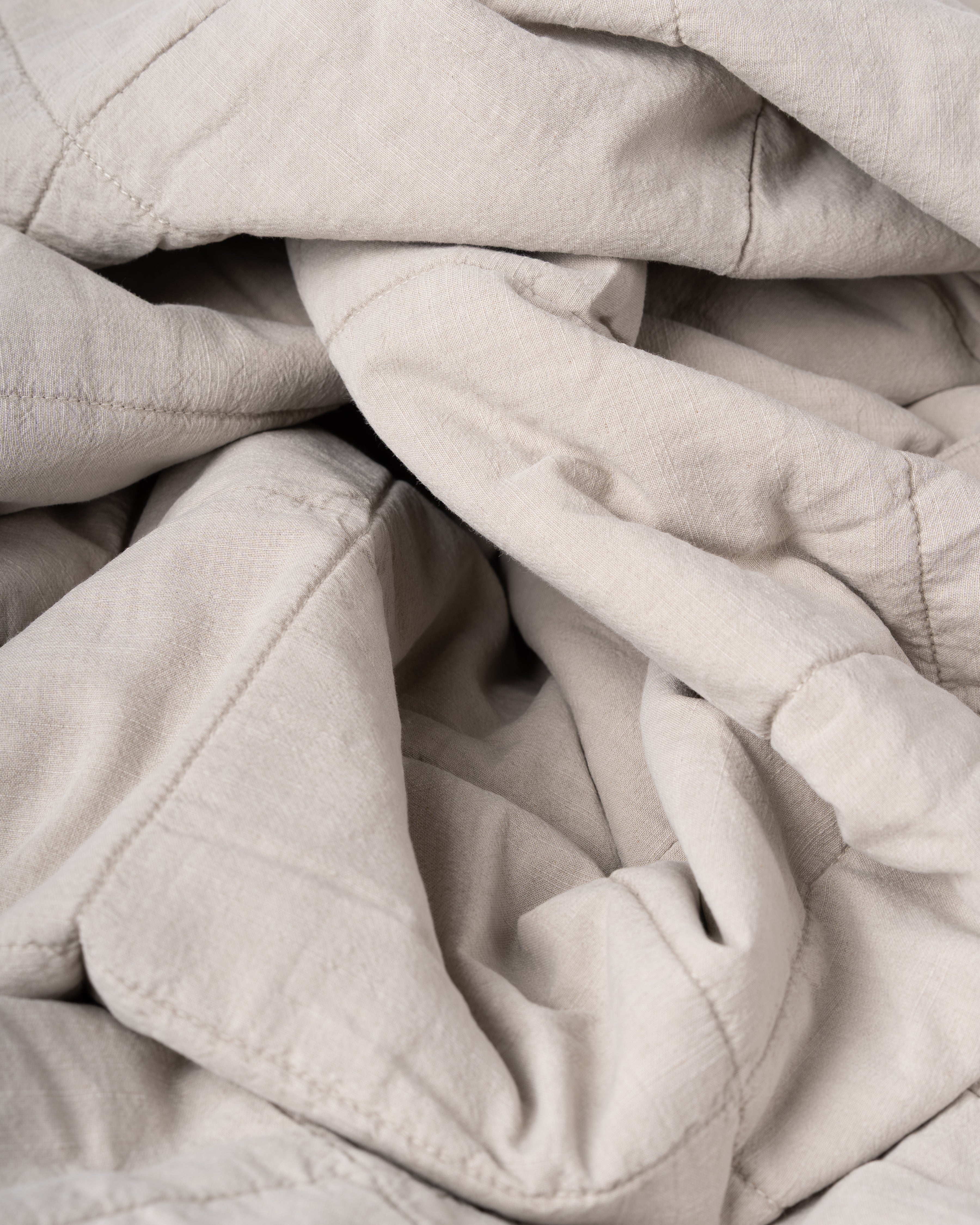 Grid Stitch Bamboo Quilt | Oyster