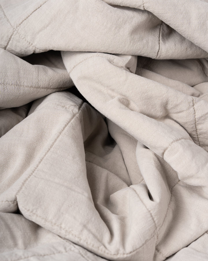 Ava Quilt | Oyster