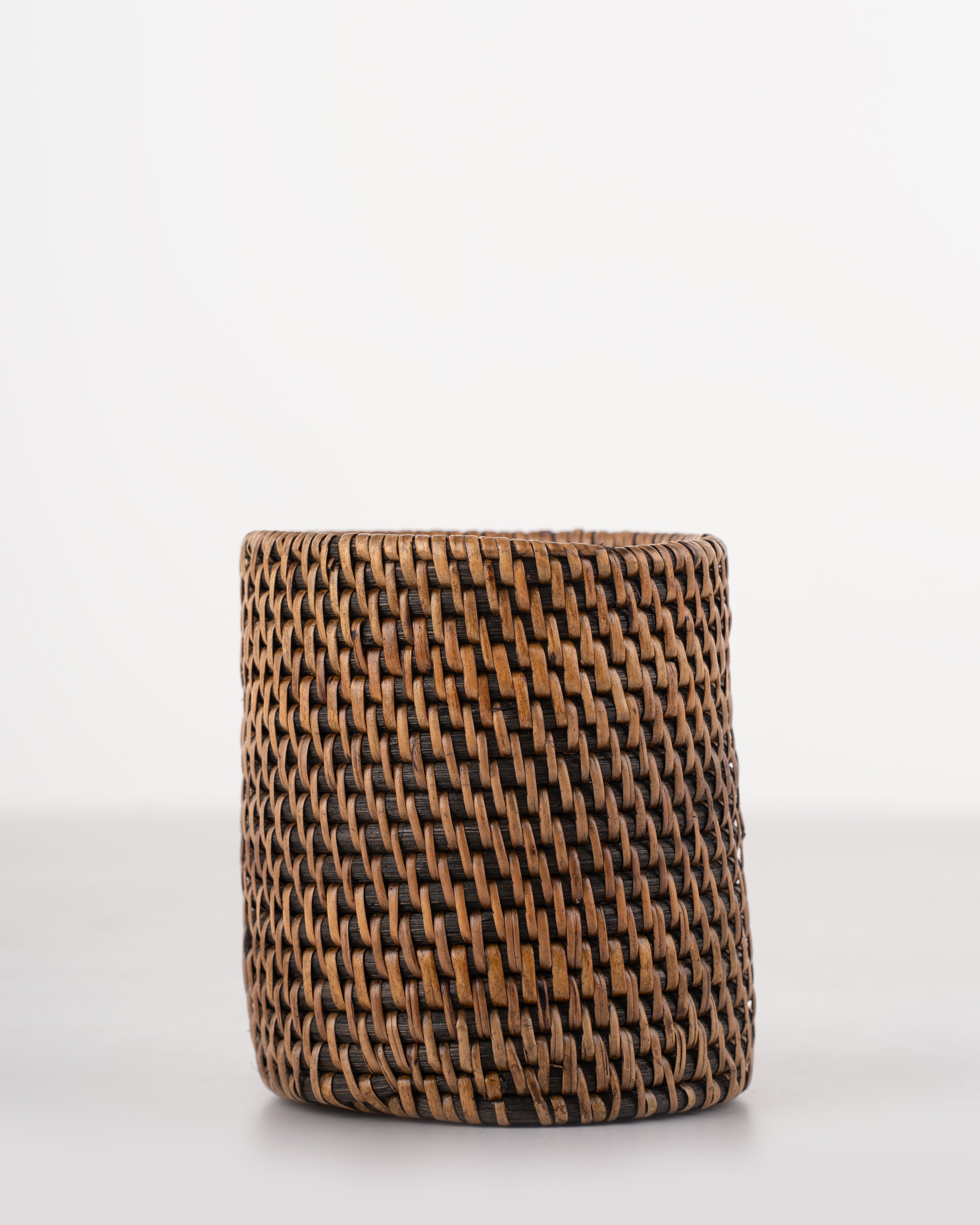 Round Woven Rattan Planter