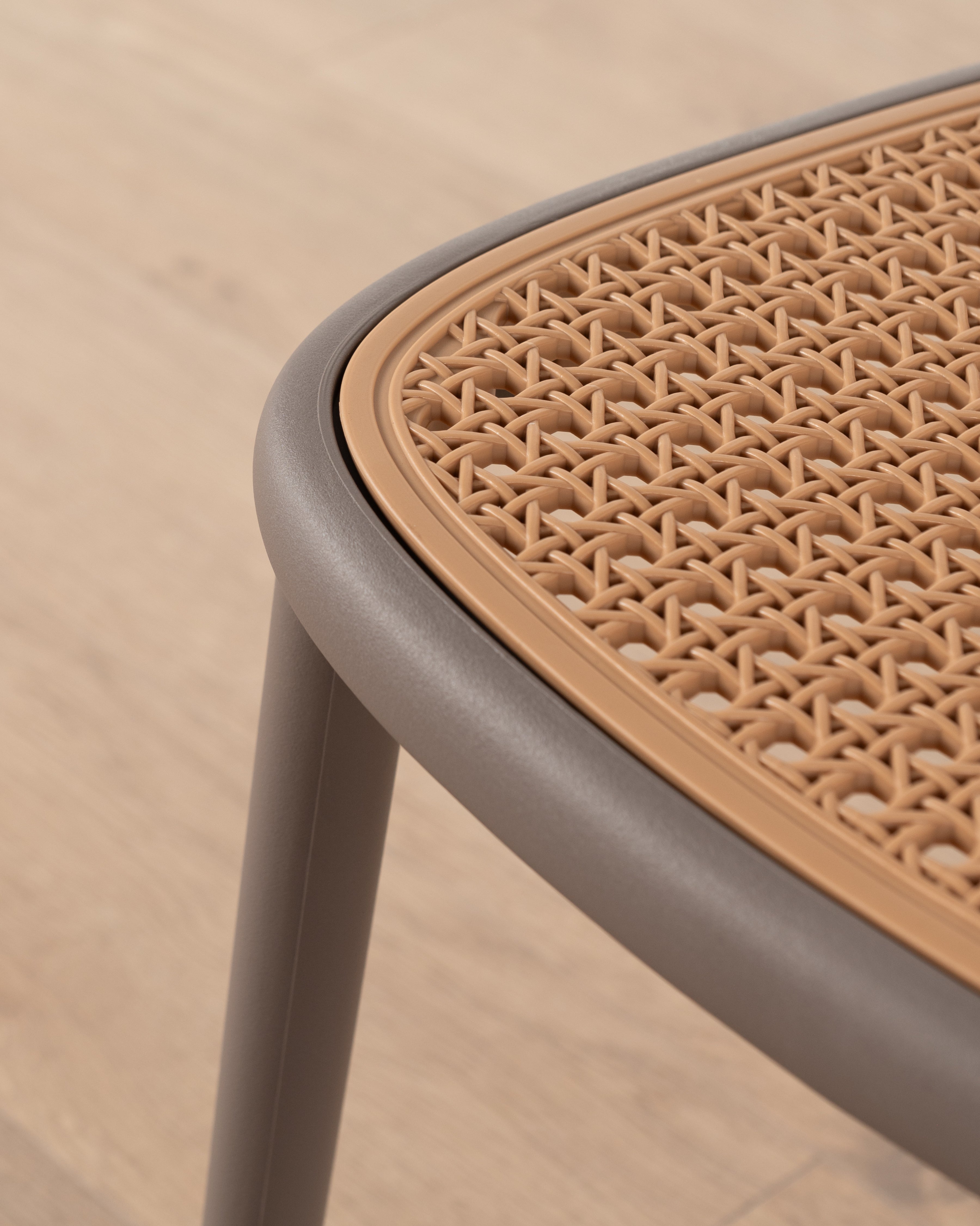 Al fresco Luca dining chair | Taupe