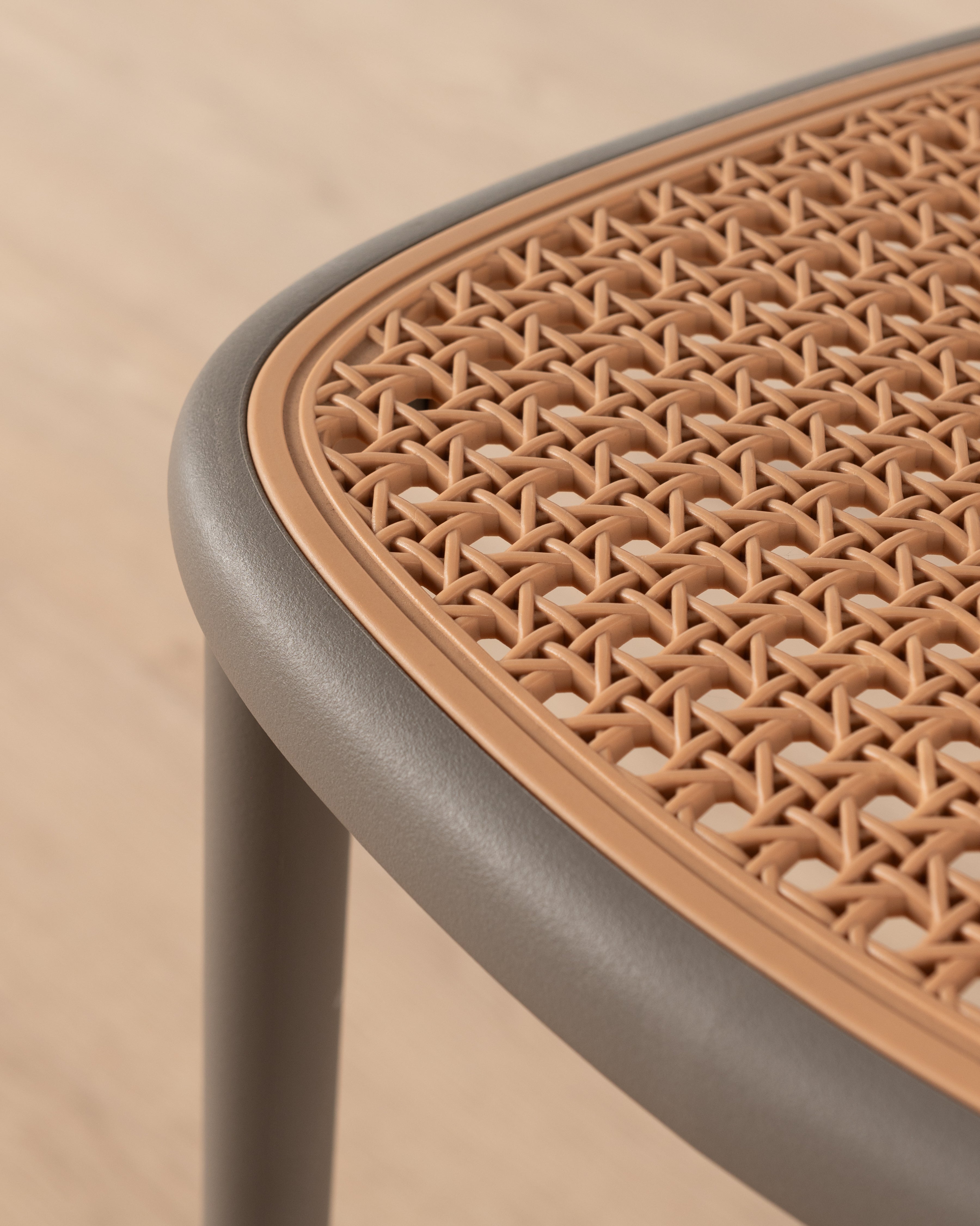 Al fresco Luca bar chair | Taupe