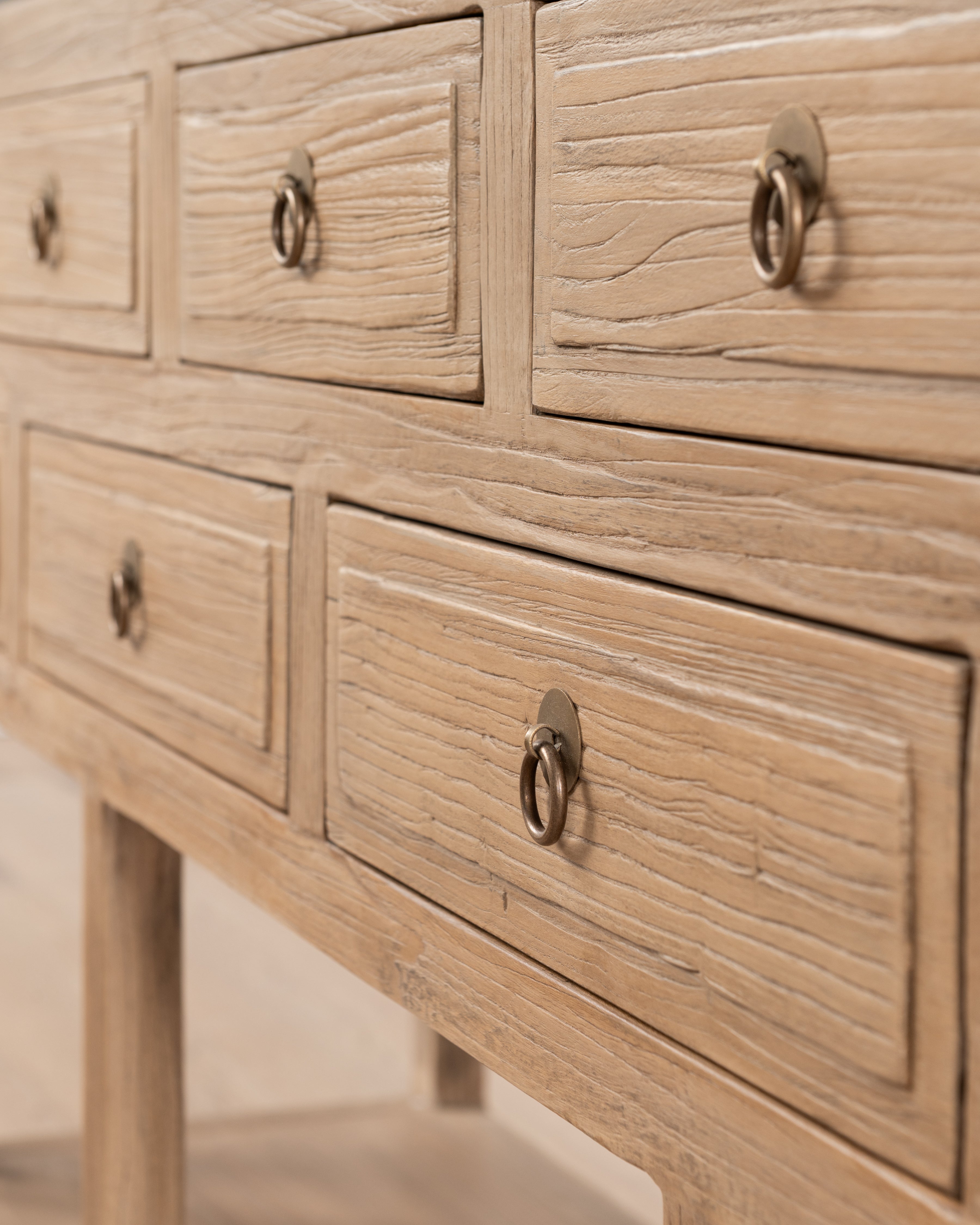 Elmstead Bellmere Console with drawers