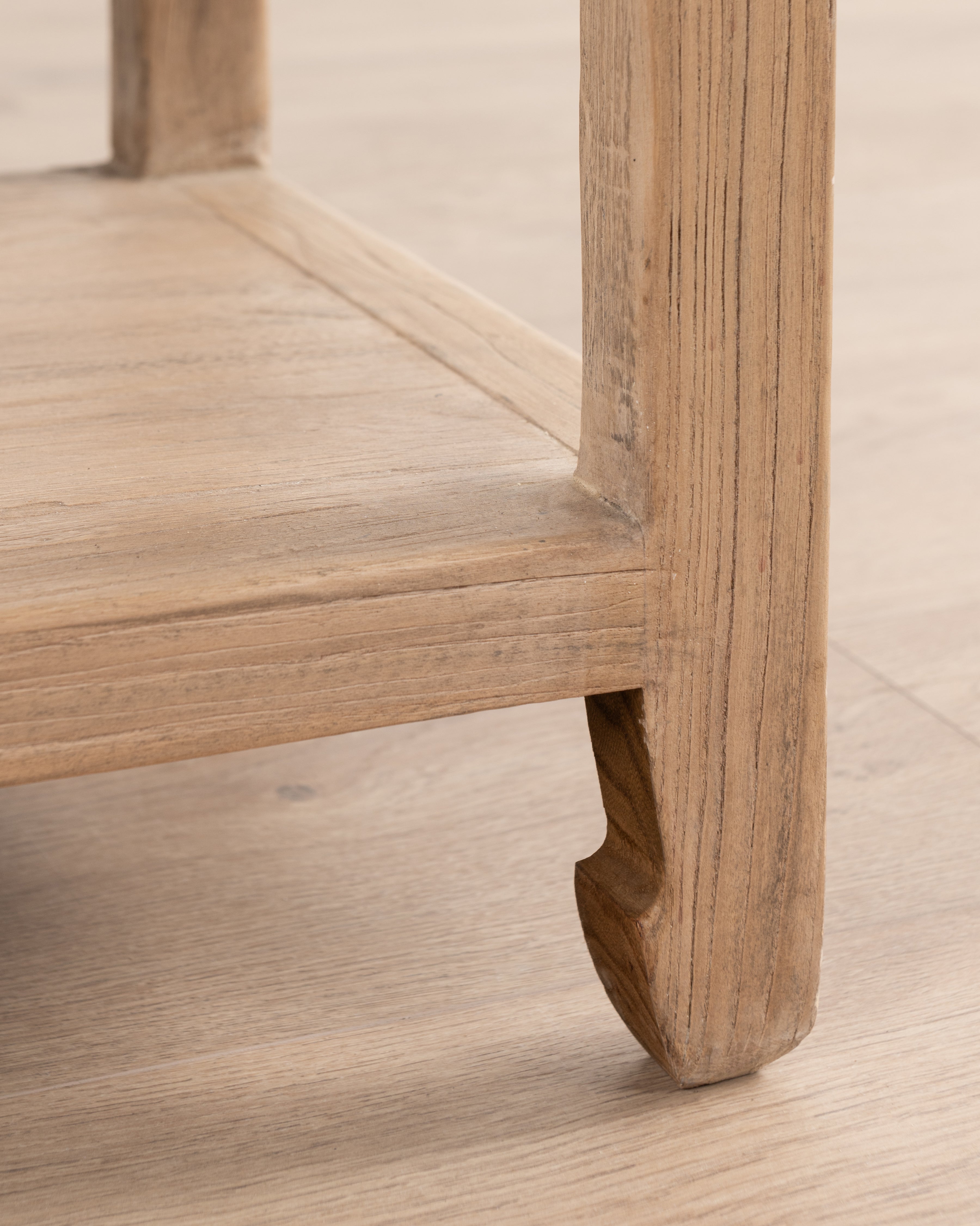 Elmstead Bellmere Console with drawers