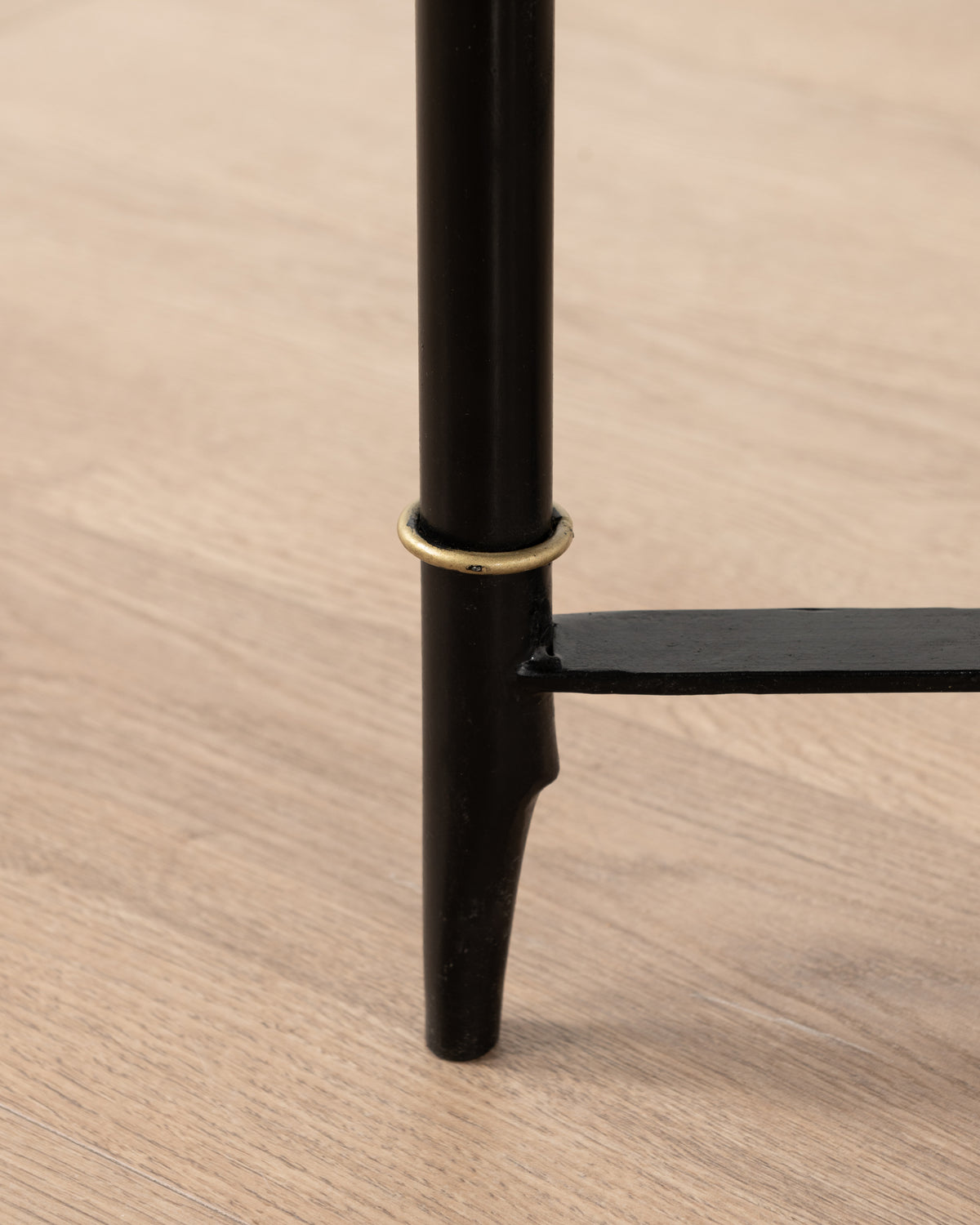 Jardin Noir Round Coffee Table