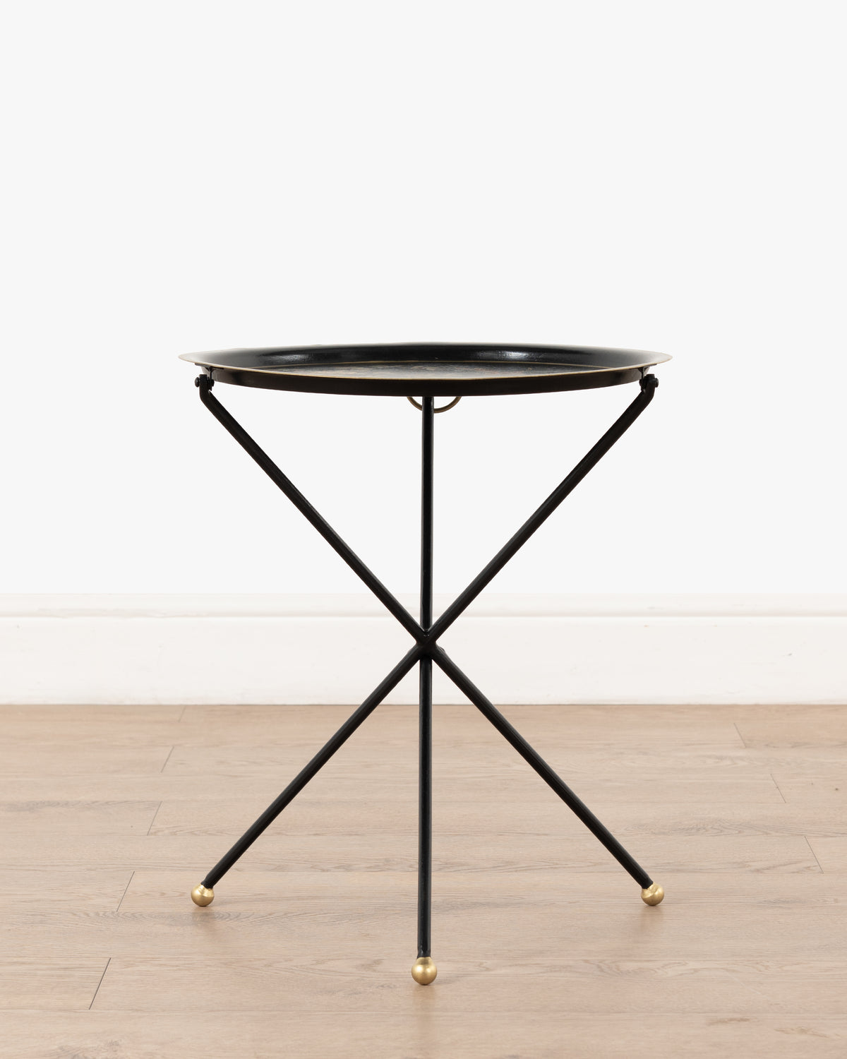 Jardin Noir Tray top Side Table