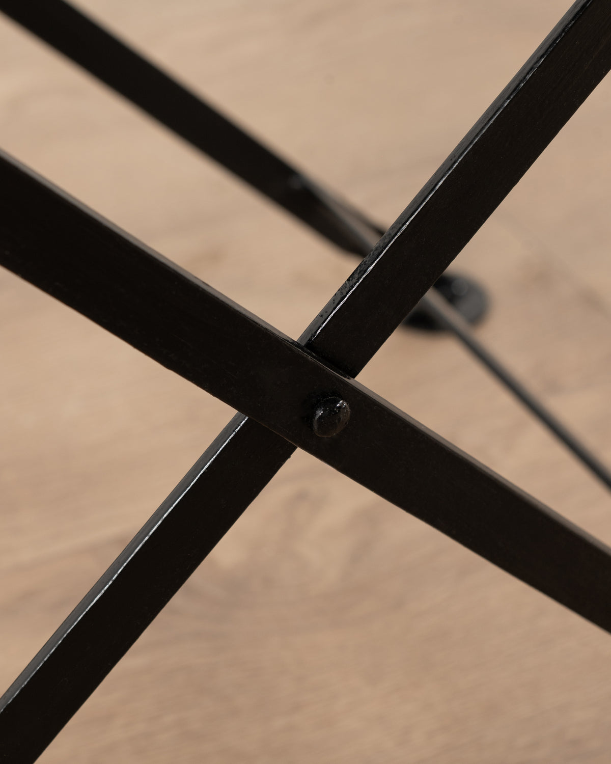 Jardin Noir Butlers Tray Table