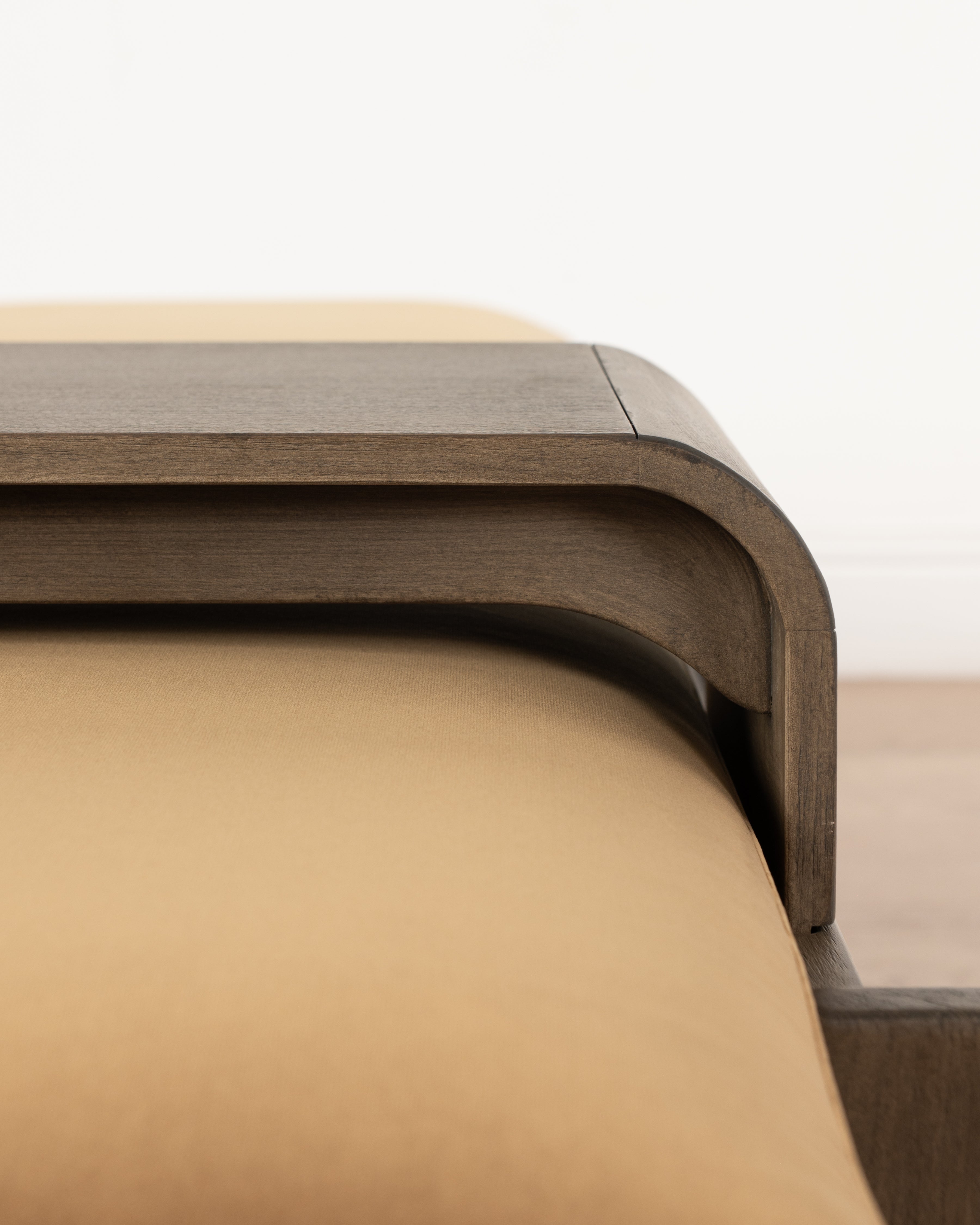 Arabel Daybed | Gold
