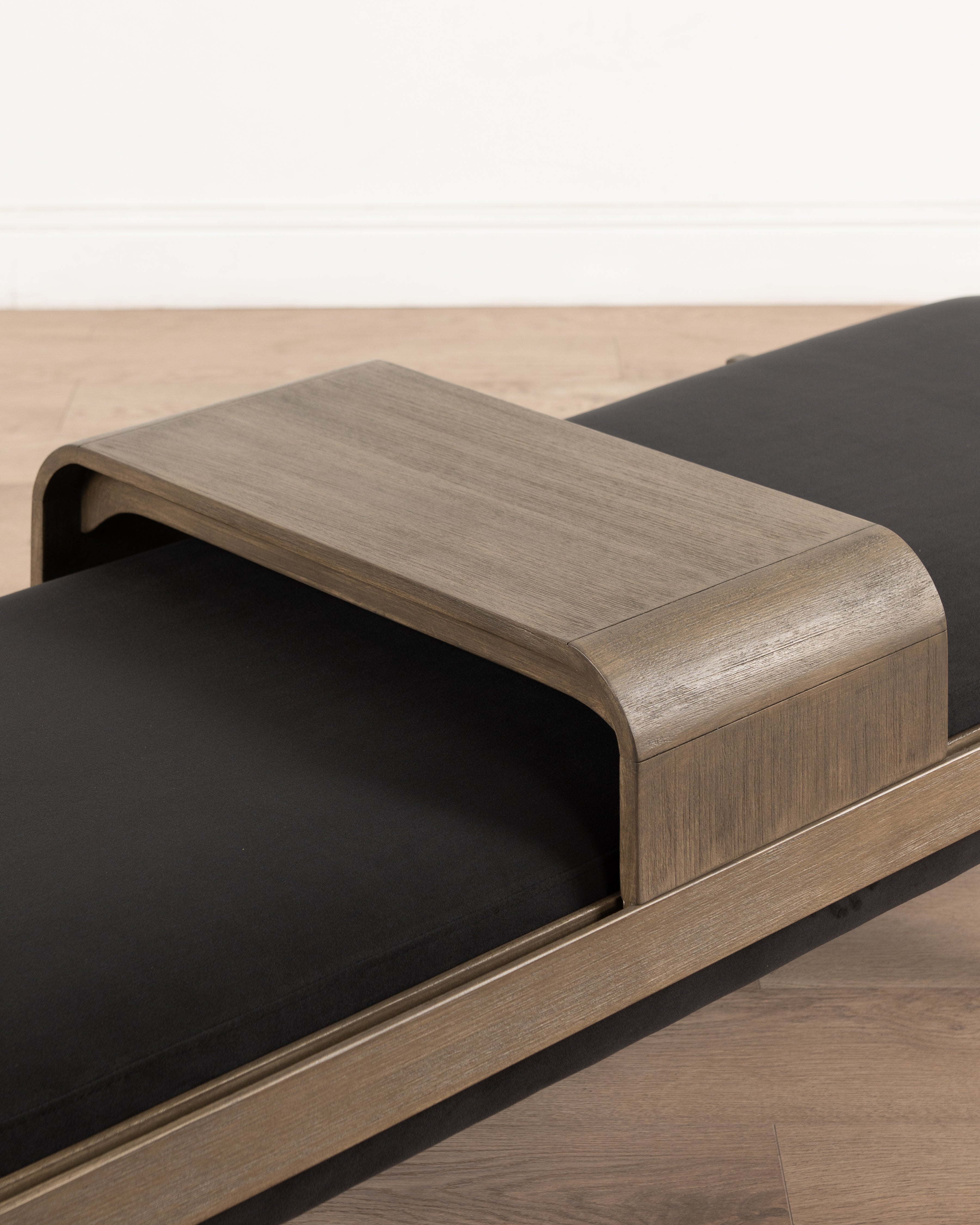 Arabel Daybed | Black velvet
