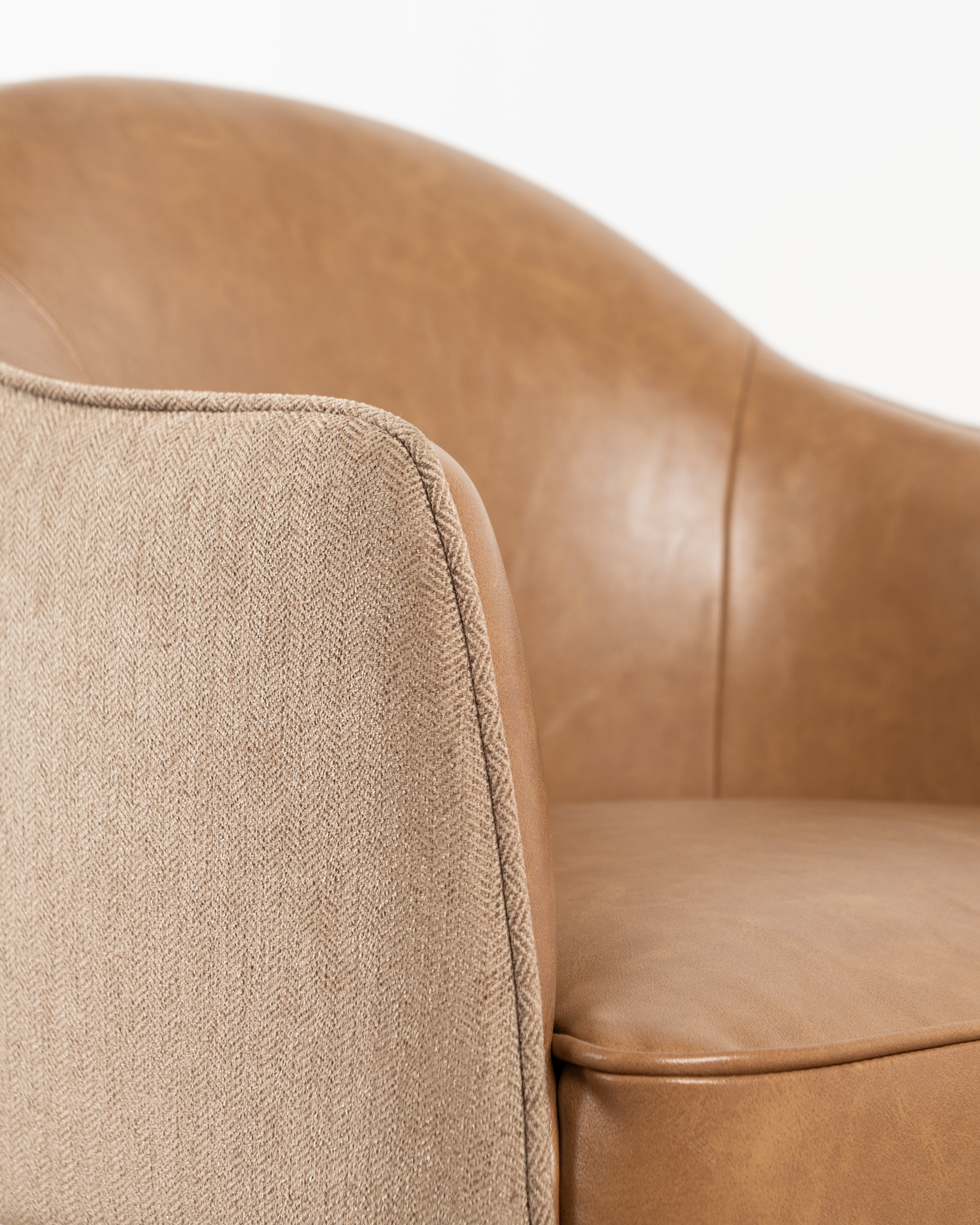 CHAIR TUB ZURI REGEN LEATH BRN