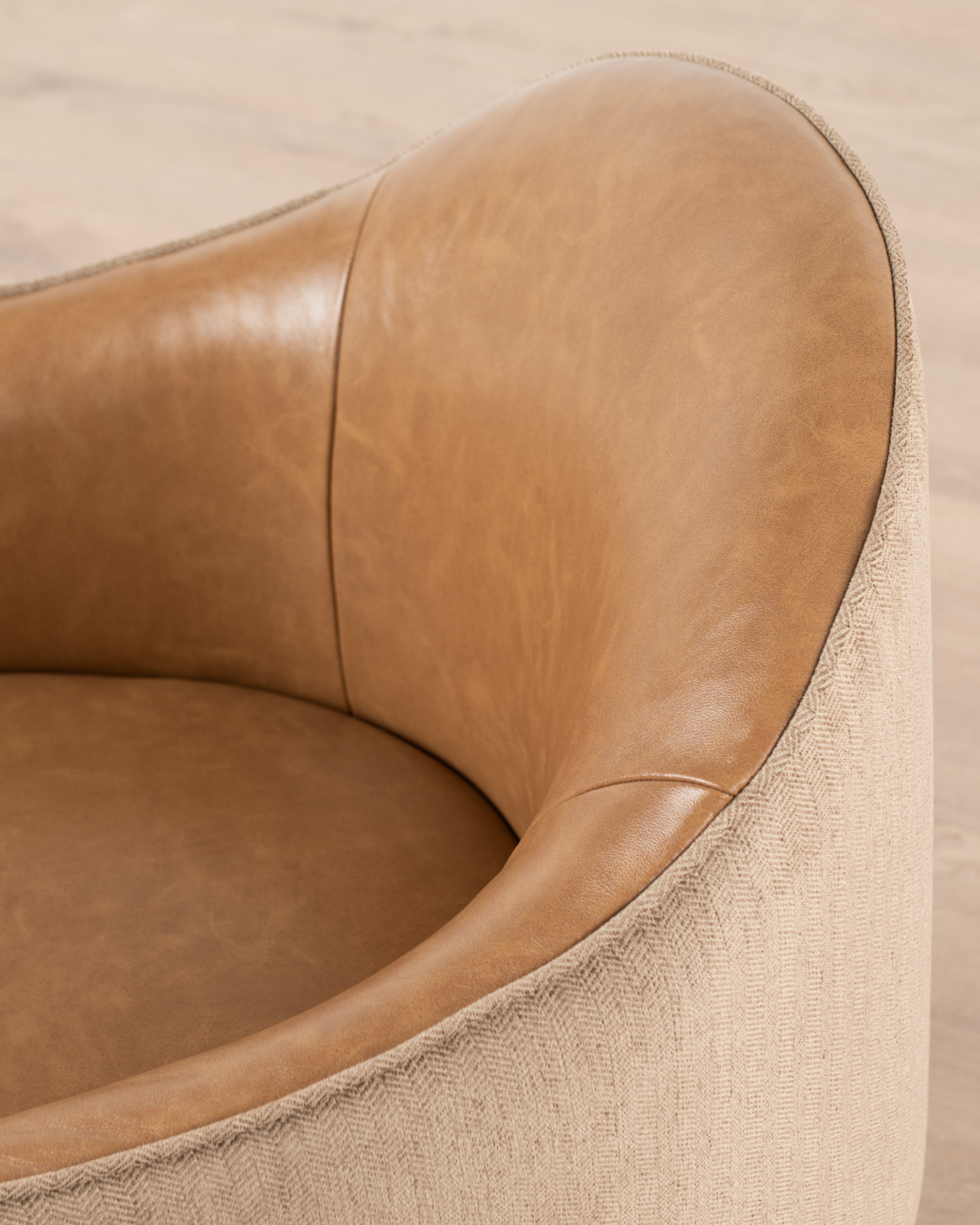 CHAIR TUB ZURI REGEN LEATH BRN