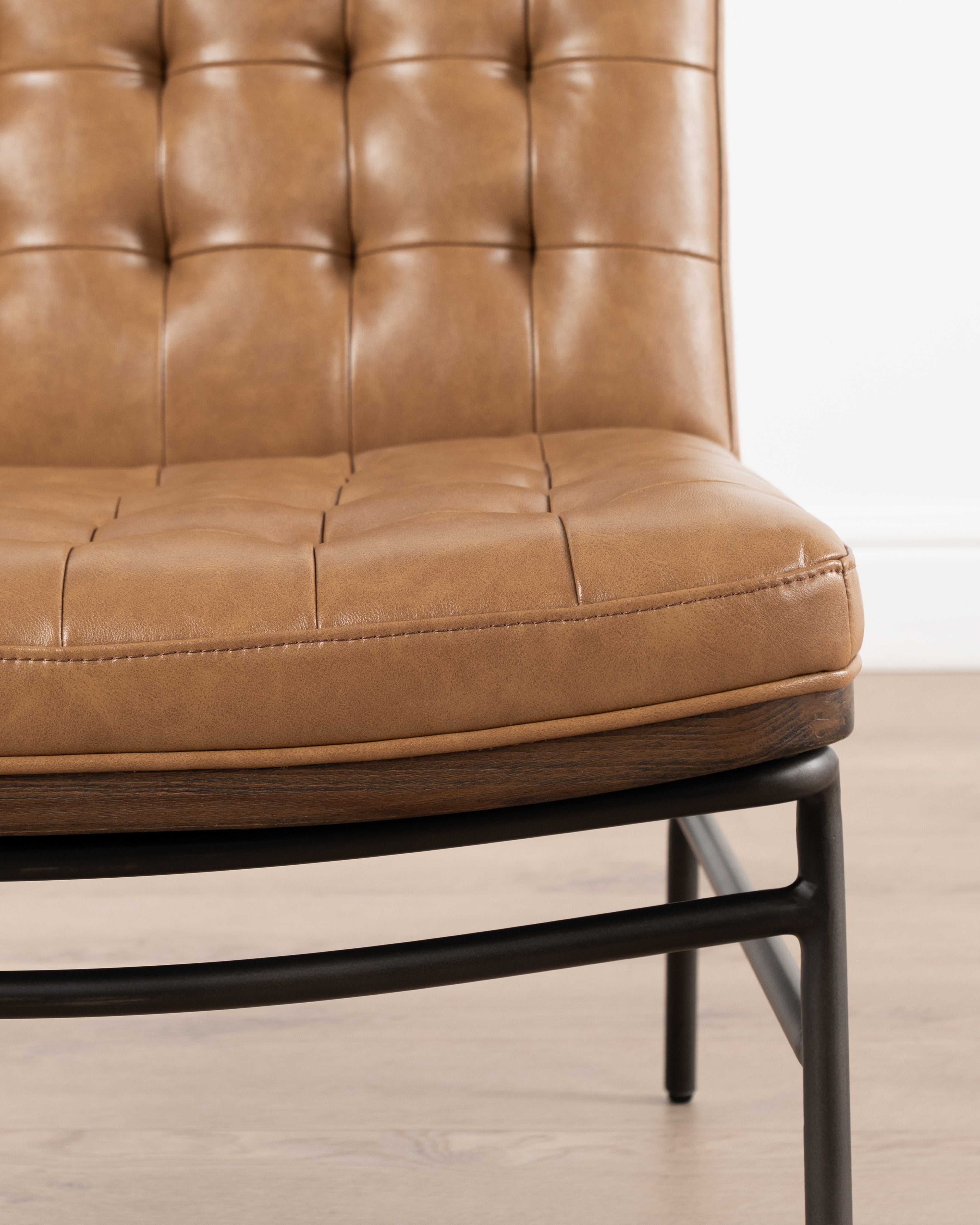 Shanti Chair | Leather