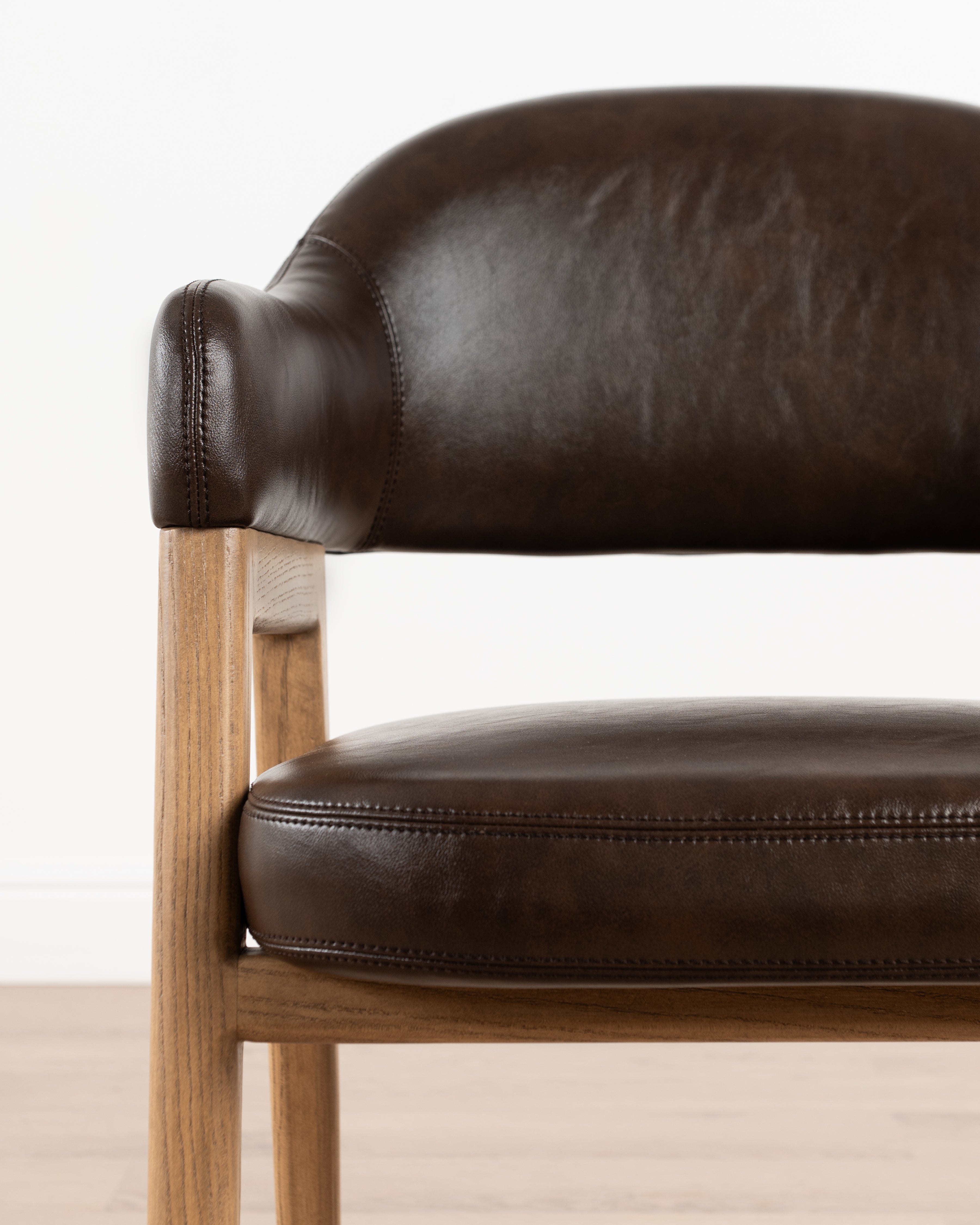 Mali carver chair