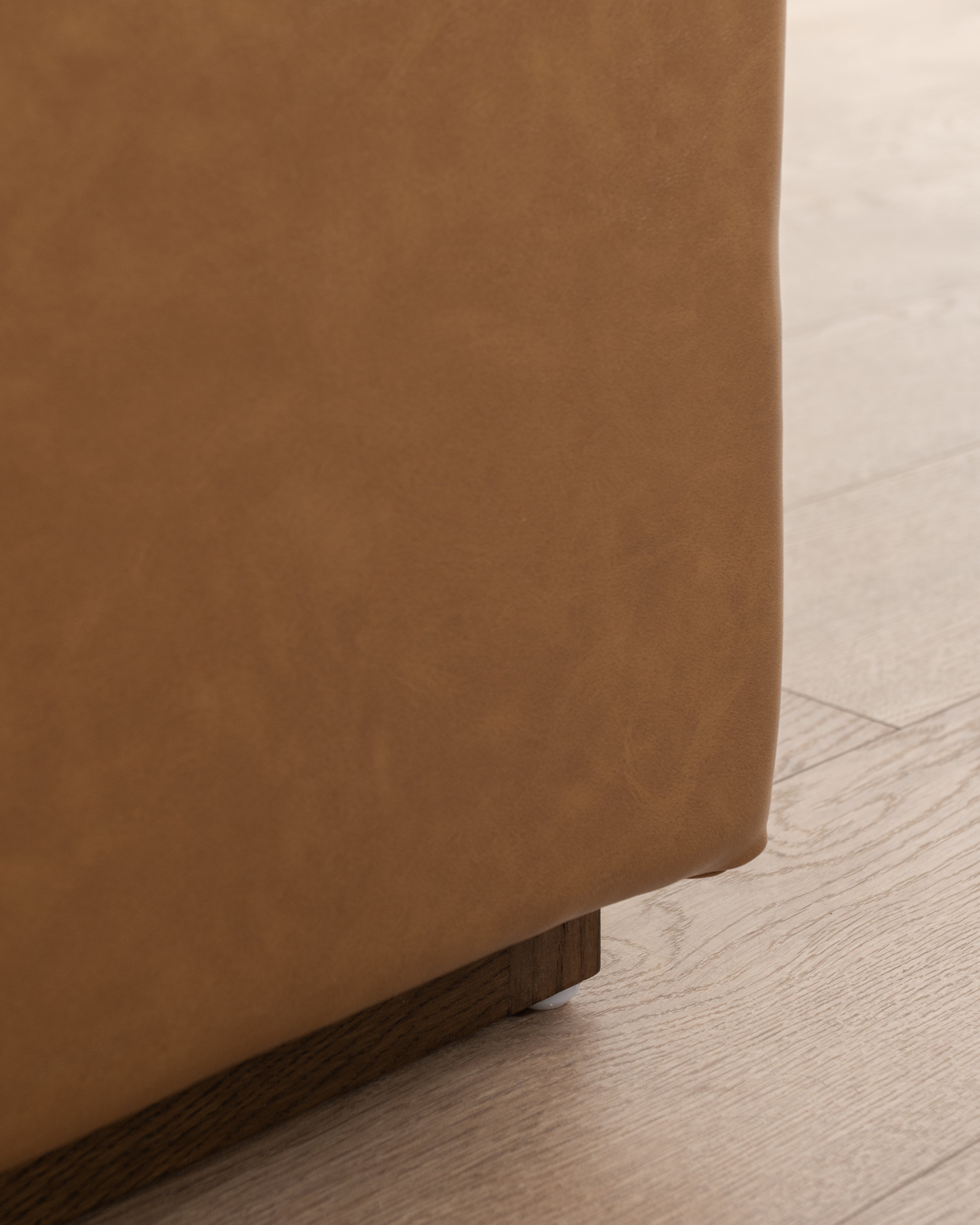 Daliah Daybed | Leather