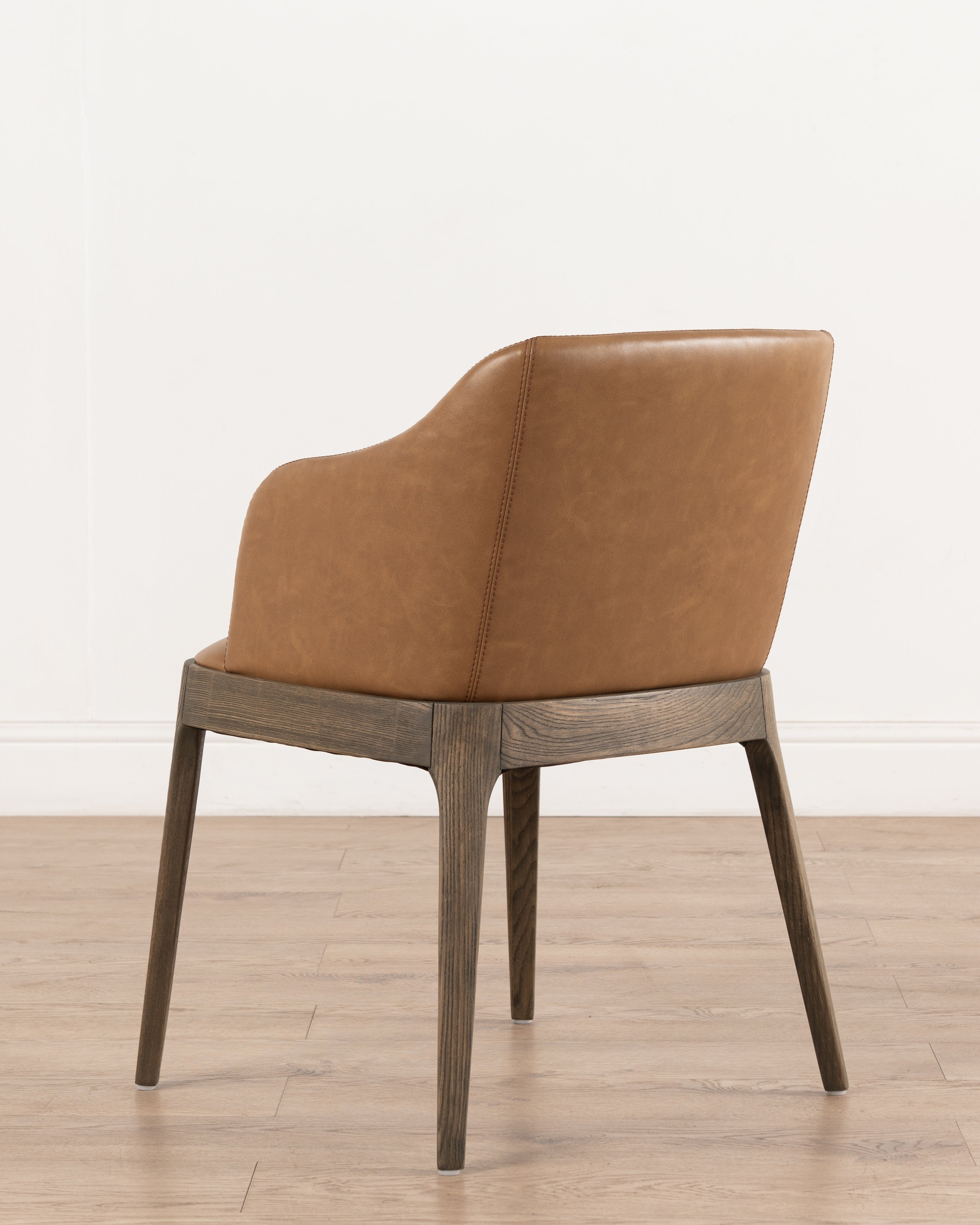 Malika Carver chair | Leather