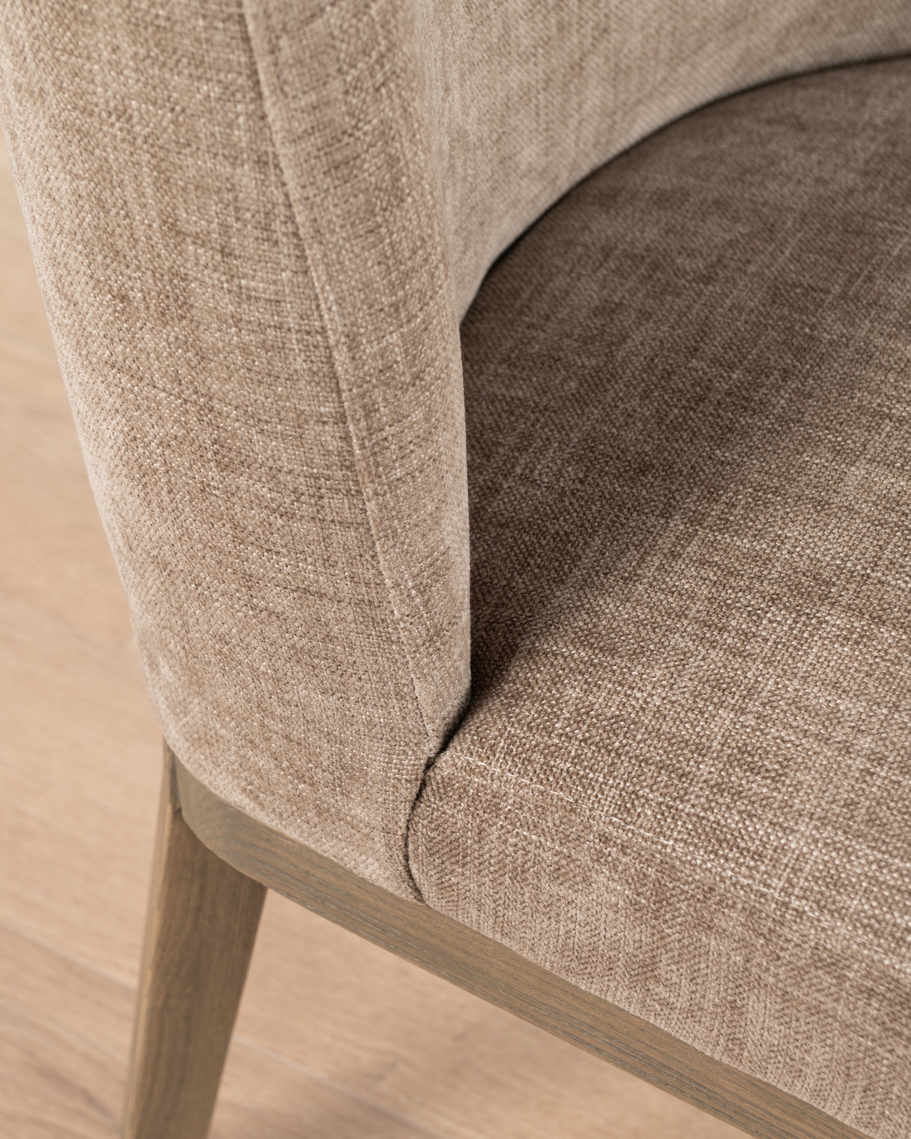Mbali dining chair