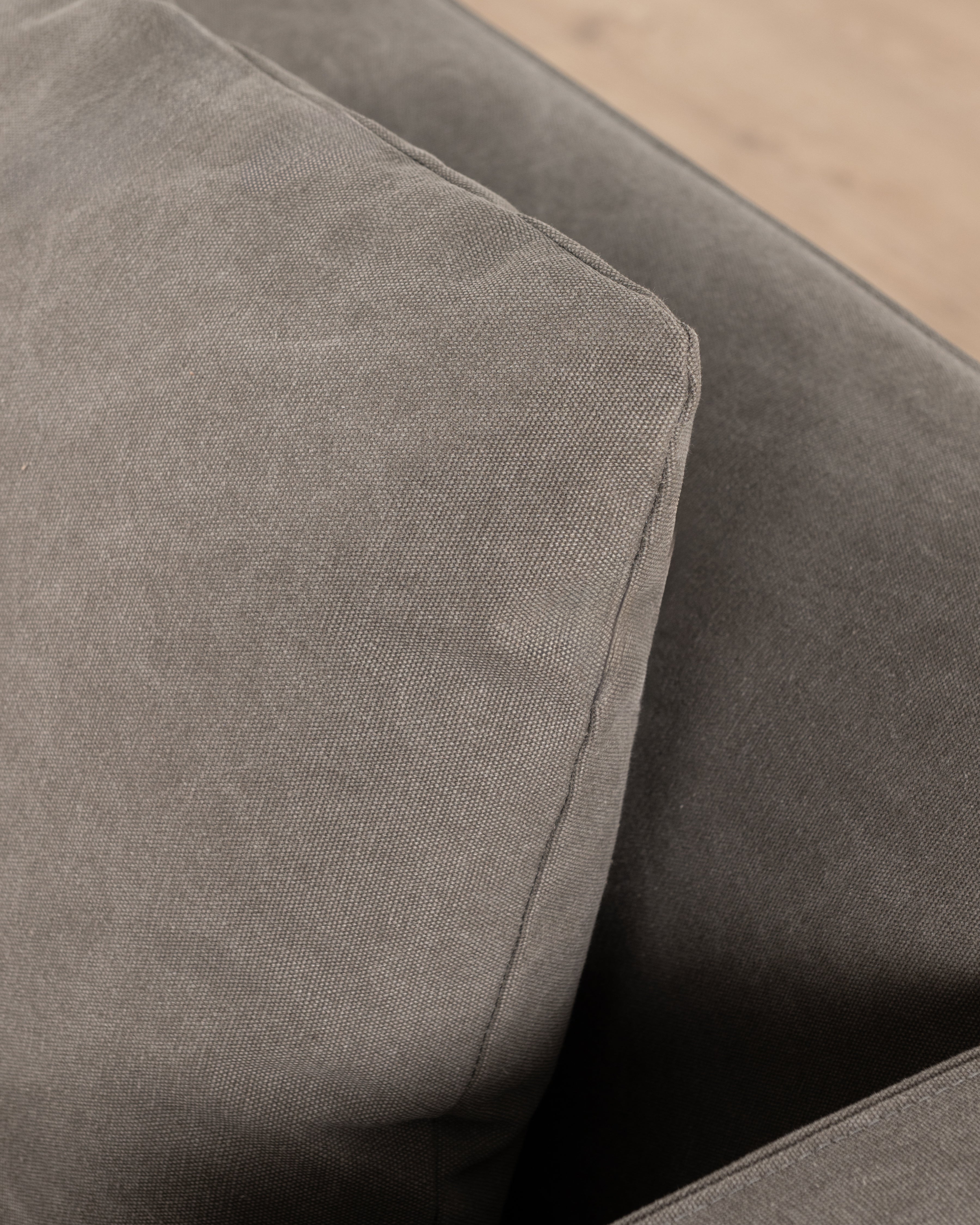 Fika Sofa