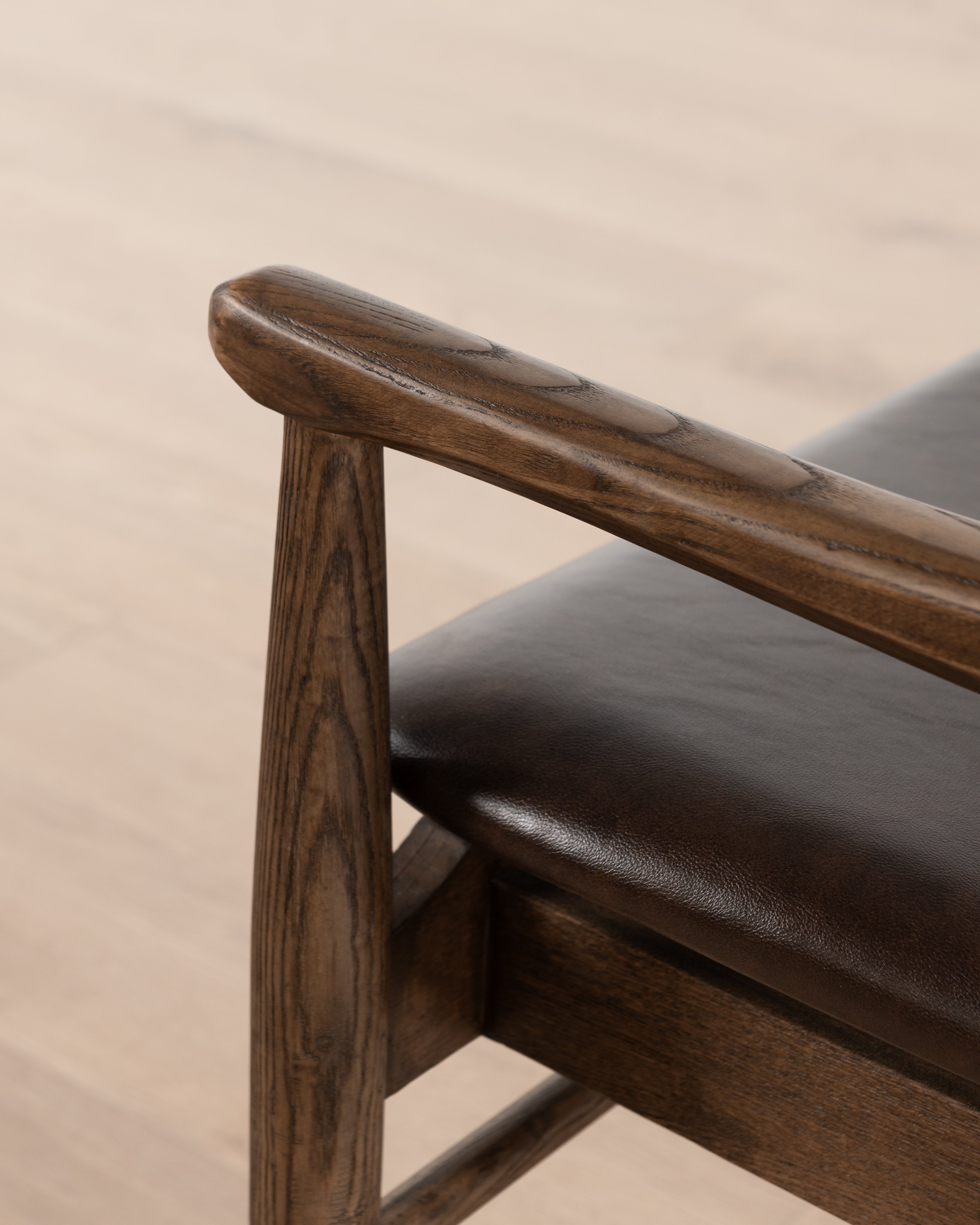 Serene Carver Chair