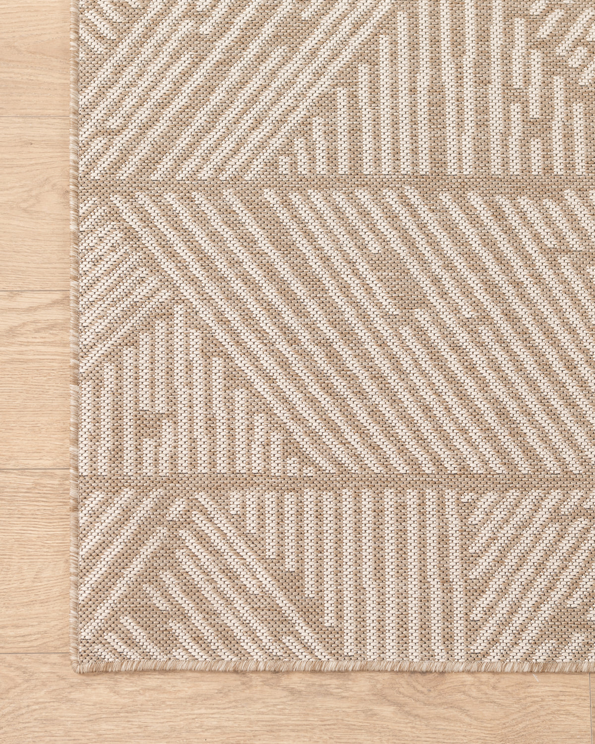 Etch Rug | Sand | 4.2 x 3.2
