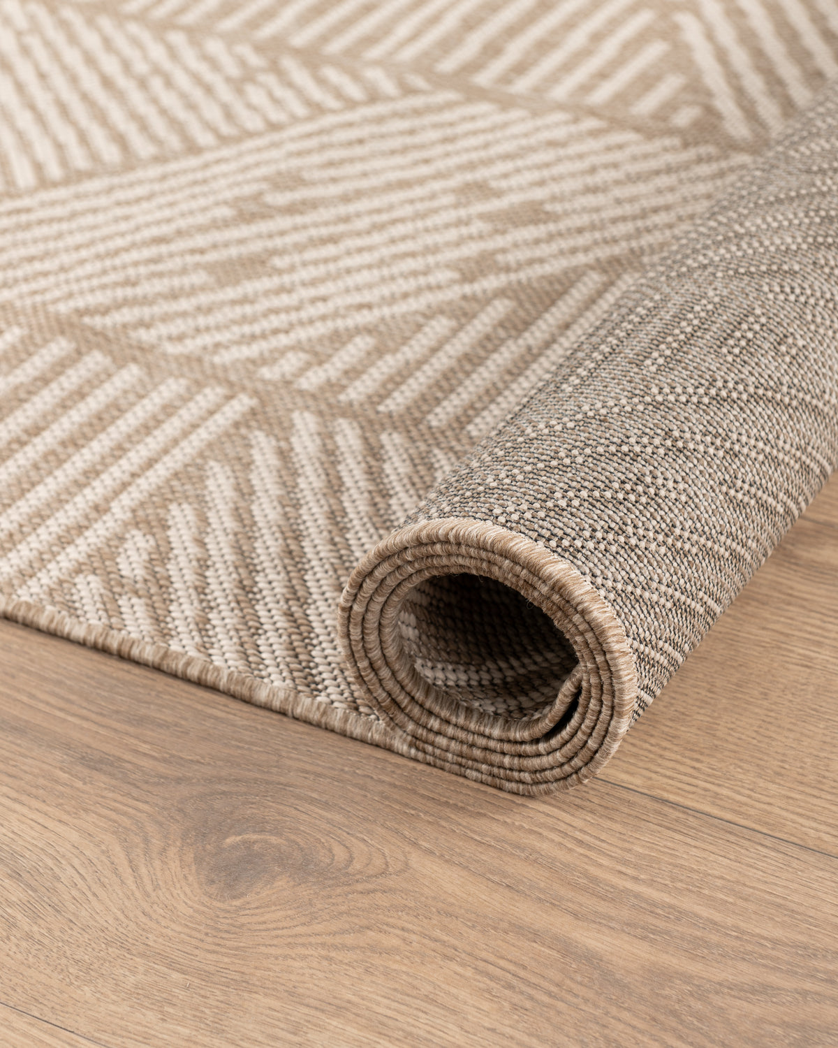 Etch Rug | Sand | 4.2 x 3.2