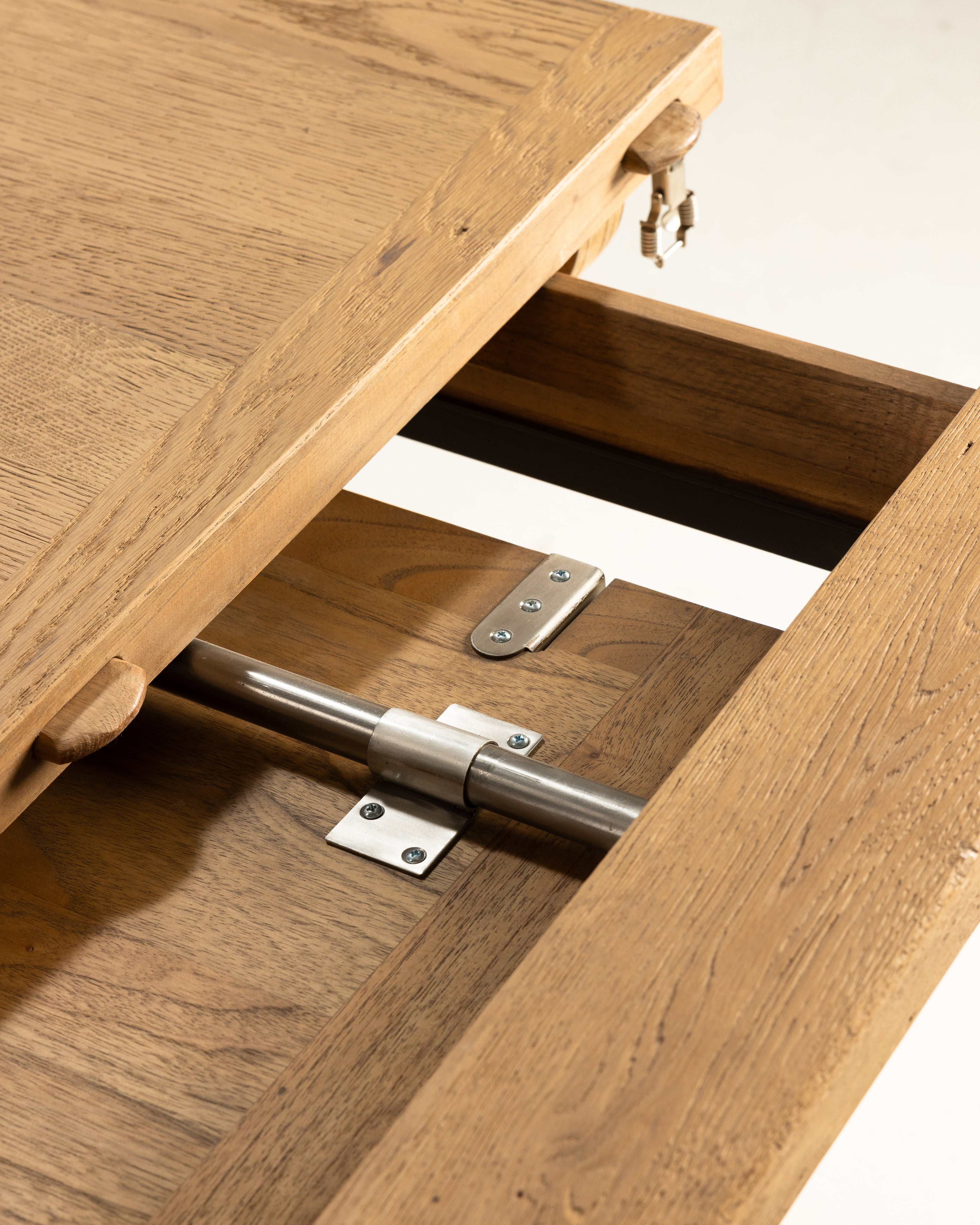 Limited Edition Ashford Premium Extension Dining Table