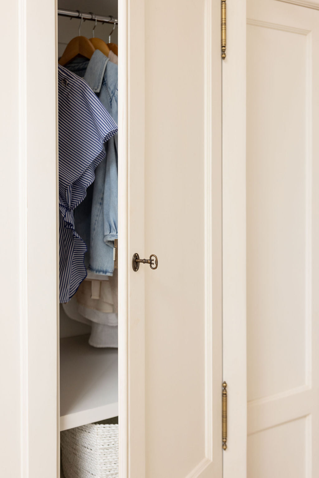 Hampshire 4 Door Wardrobe | 4 Drawers - White