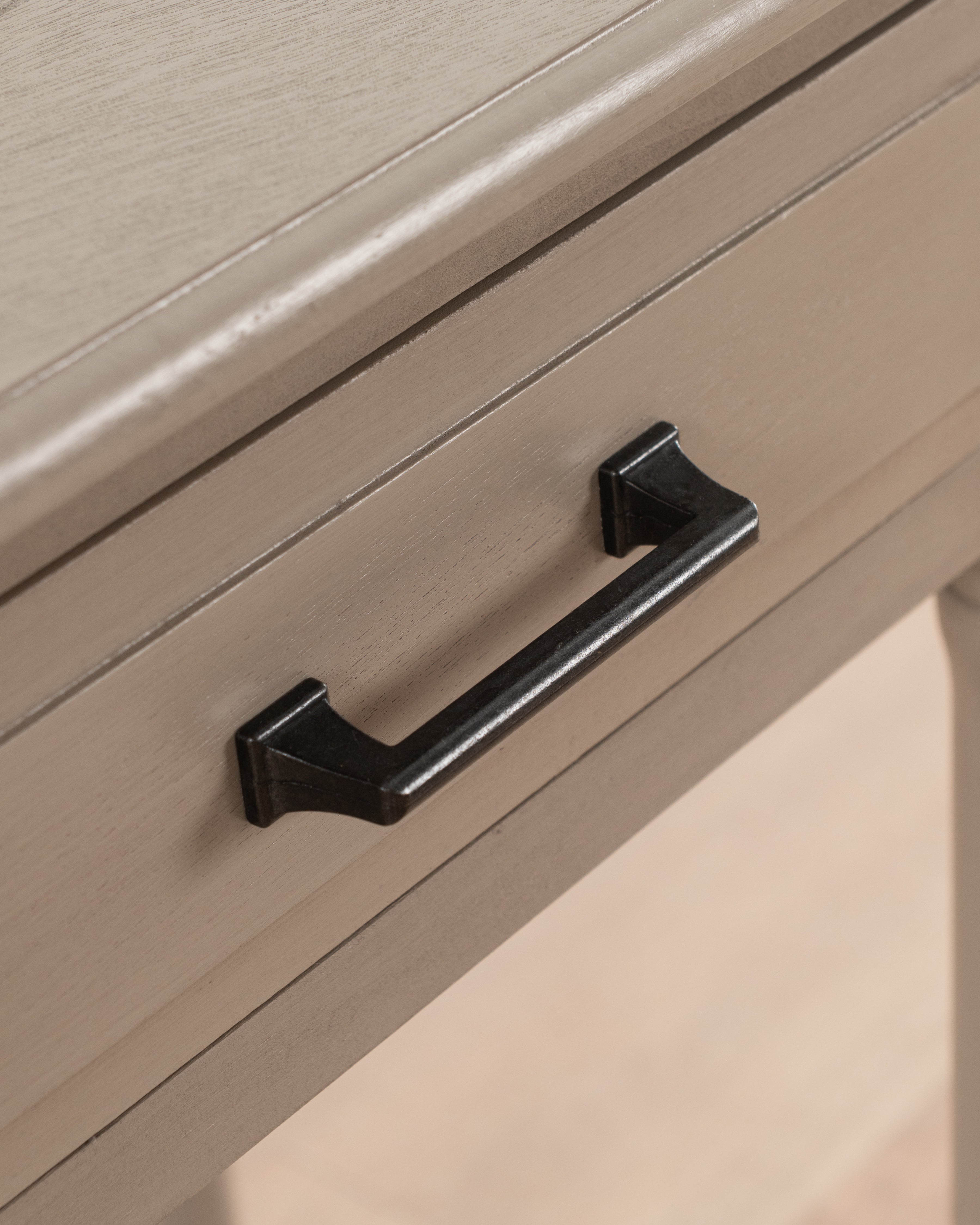 Maisonette Savannah Bedside Table